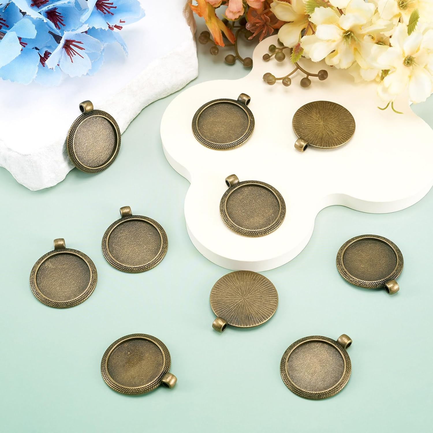 Pandahall 10pcs 25mm Vintage Tibetan Style Alloy Pendant Cabochon Bezel Settings Nickel Free Antique Bronze Flat Round Tray image 5
