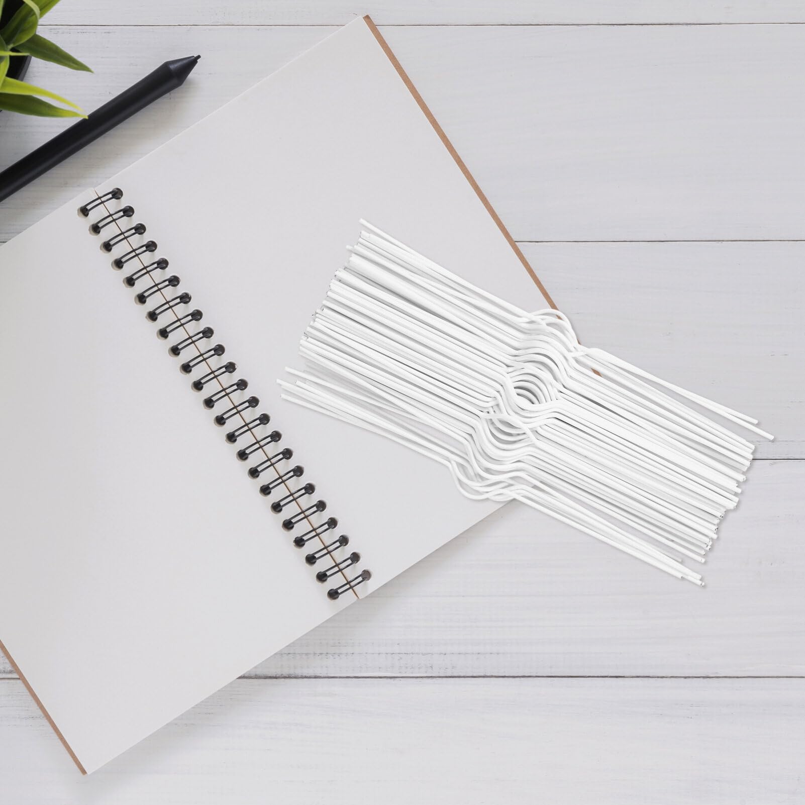 Operitacx 100pcs Wire Hangers - Image 4