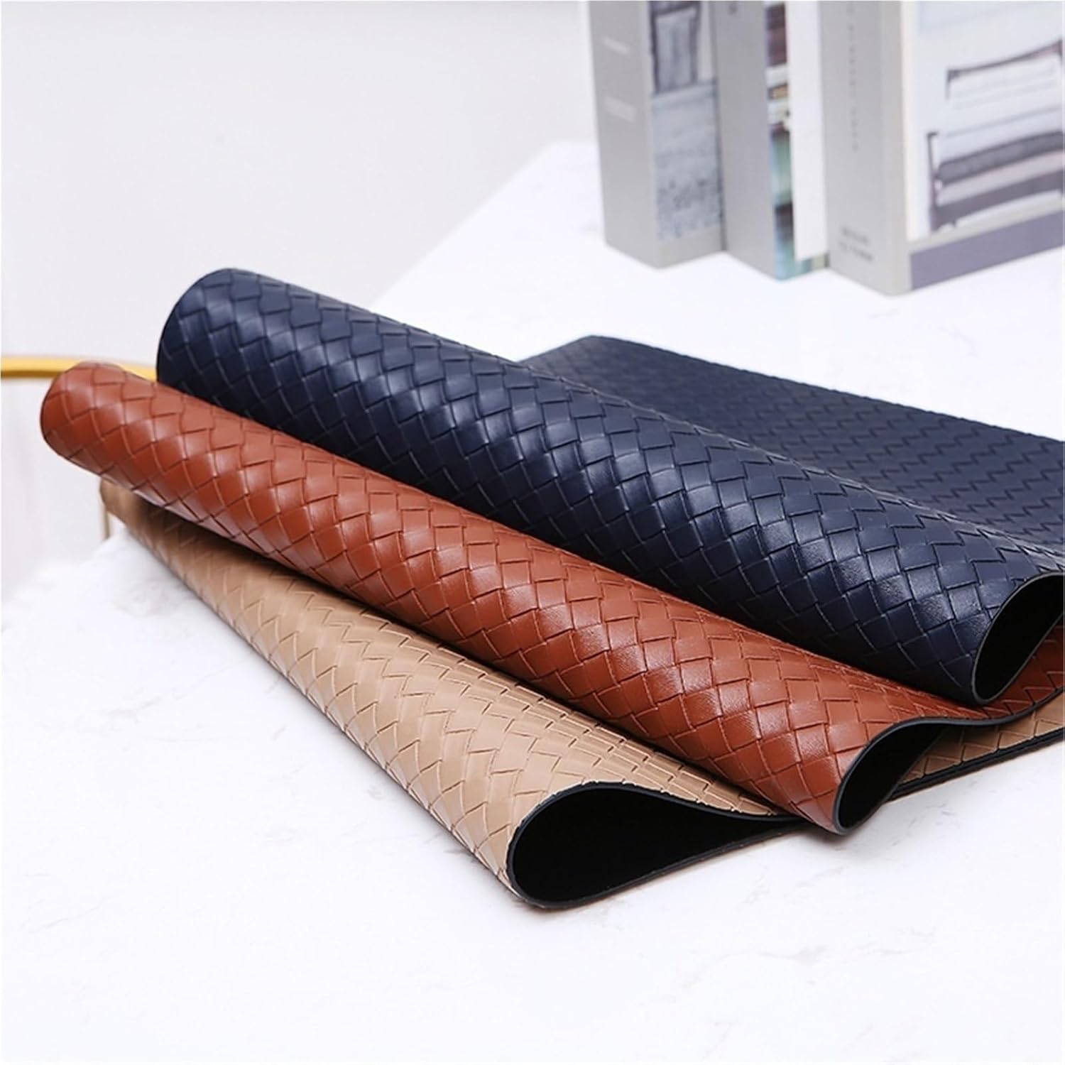 Faux Leather Woven Placemats Set of 4/6, Waterproof Heat Resistant Anti Slip Dining Table Place Mats for Indoor Outdoor Use(Brown,Set of 4)