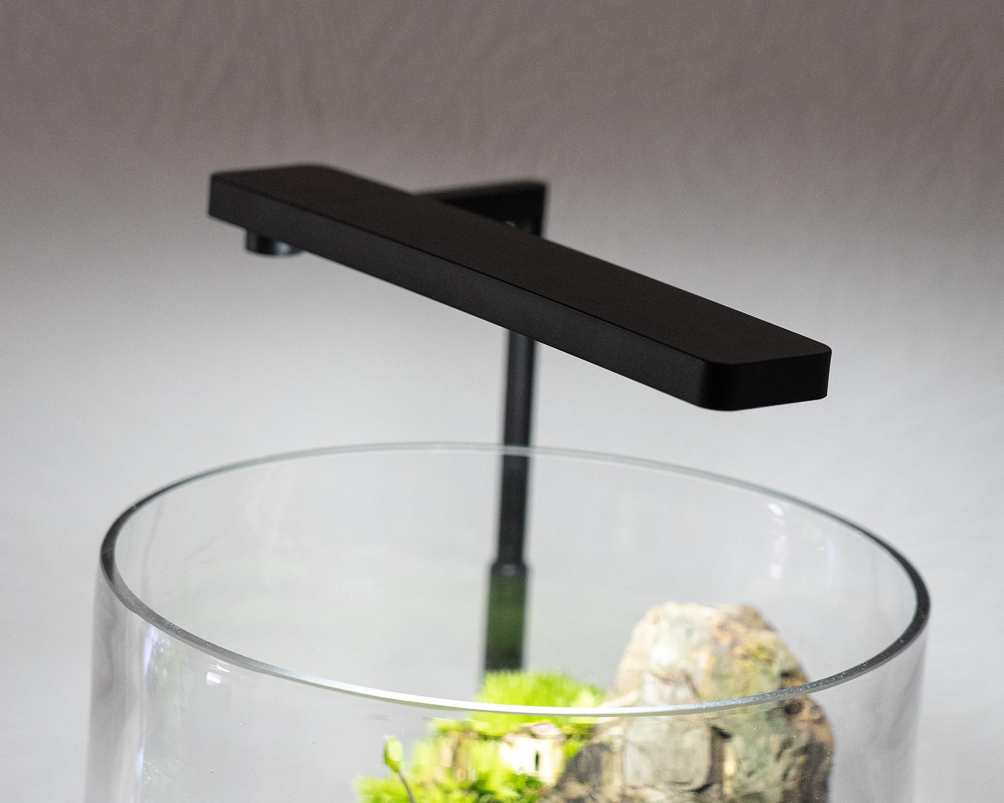NatureHolic AquaLight Nano+ 360 Plant Pro inkl. Stand | Aquarium LED Beleuchtung | Vollspektrum Aquarien Licht | Für Nanoaquarien bis 45 Liter und Wabi Kusa
