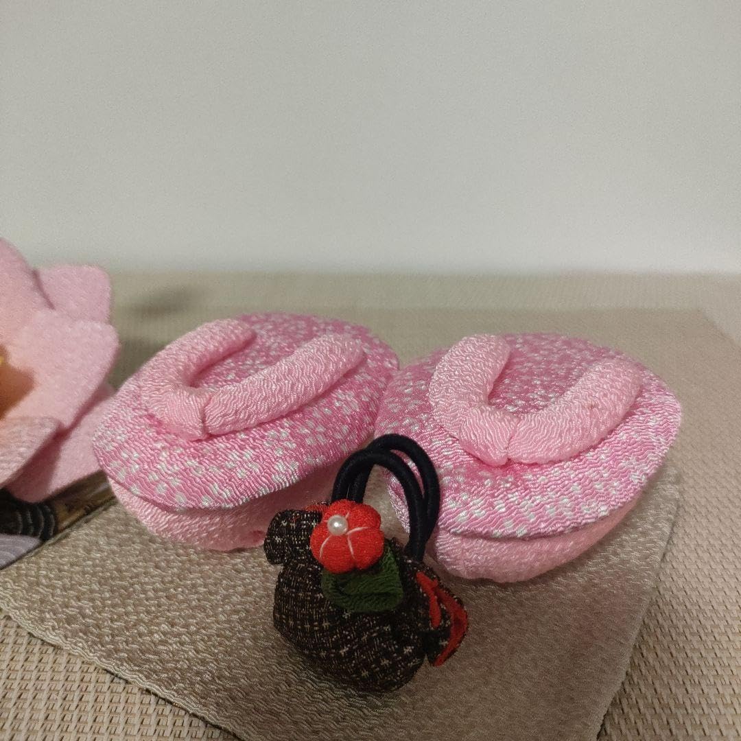 Amazon.co.jp: ちりめん細工の置物飾り 蓮の花 草履 : ホーム＆キッチン