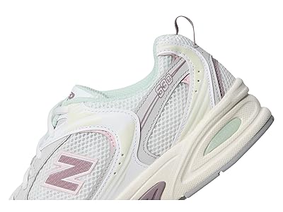 Amazon.com | New Balance Unisex 530 Sneaker, Sea Salt/Ice