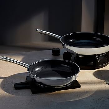 WMF 両手付き、蓋付き28cm鍋 クロマーガン Profi 28 Amazon.com: WMF Induction Sauté Pan 28 cm with Lid 5.0 L
