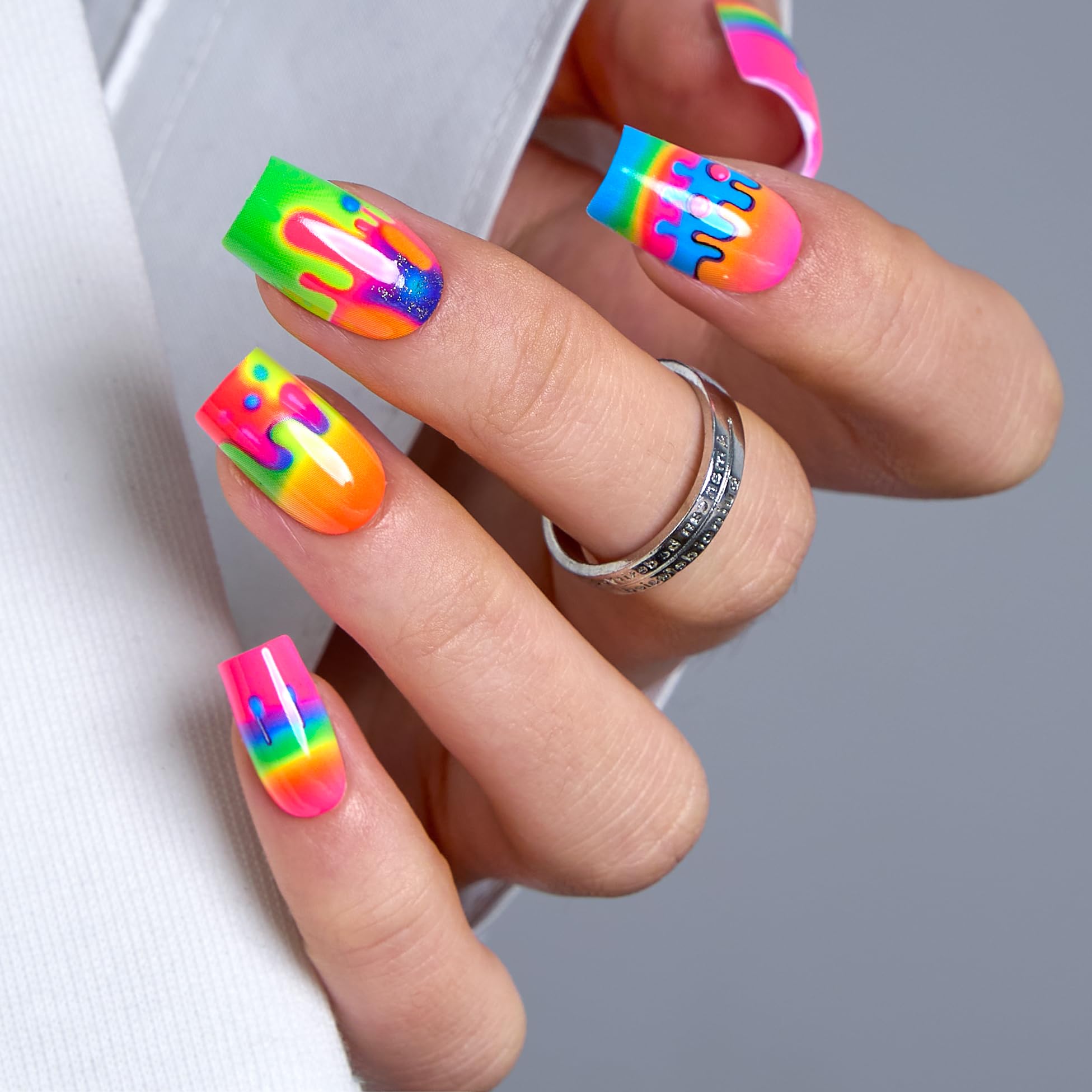 Curvlife Press On Nails Stick On Short Design Acrylic Stick On Nails Tips Glue On False Nails Kit For Women (Artistic color, Long)