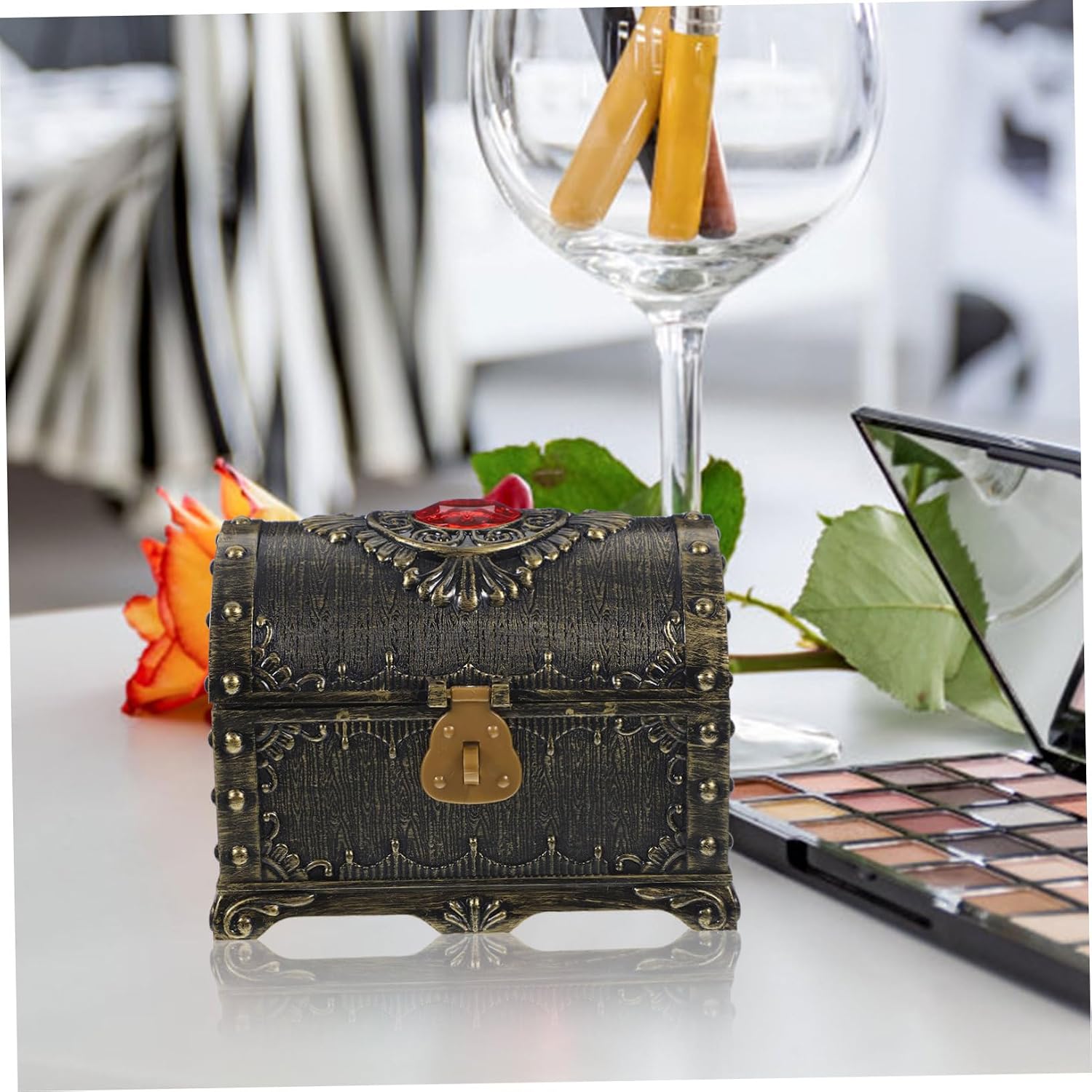 Alipis Vintage Treasure Chest Trinket Storage Box Retro Decorative Jewelry Keepsake Box with Lid and Latch Lock for Secure Storage for Dresser Table Decor