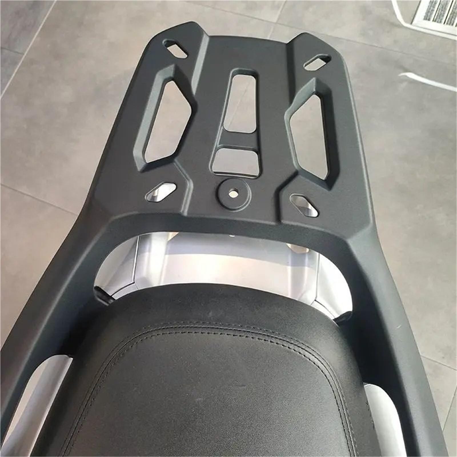 Uchwyt Topcase Do CFMOTO 150SC Tylny bagażnik