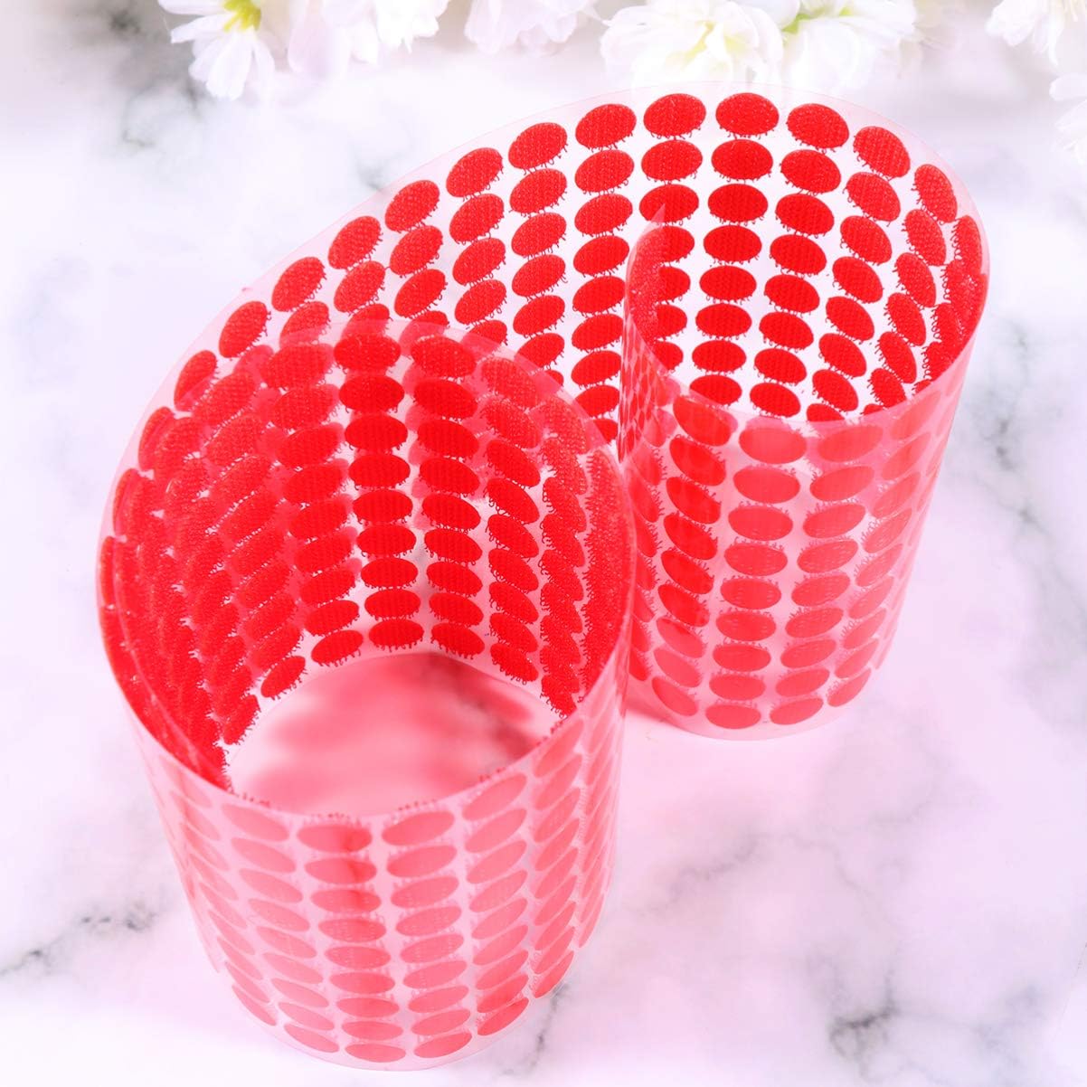 900 Pieces 10mm Red Round Hook and Tape Adhesive Sturdy Polyester Nylon Easy to Peel and Stick Backing for Wall Stickers and Craft