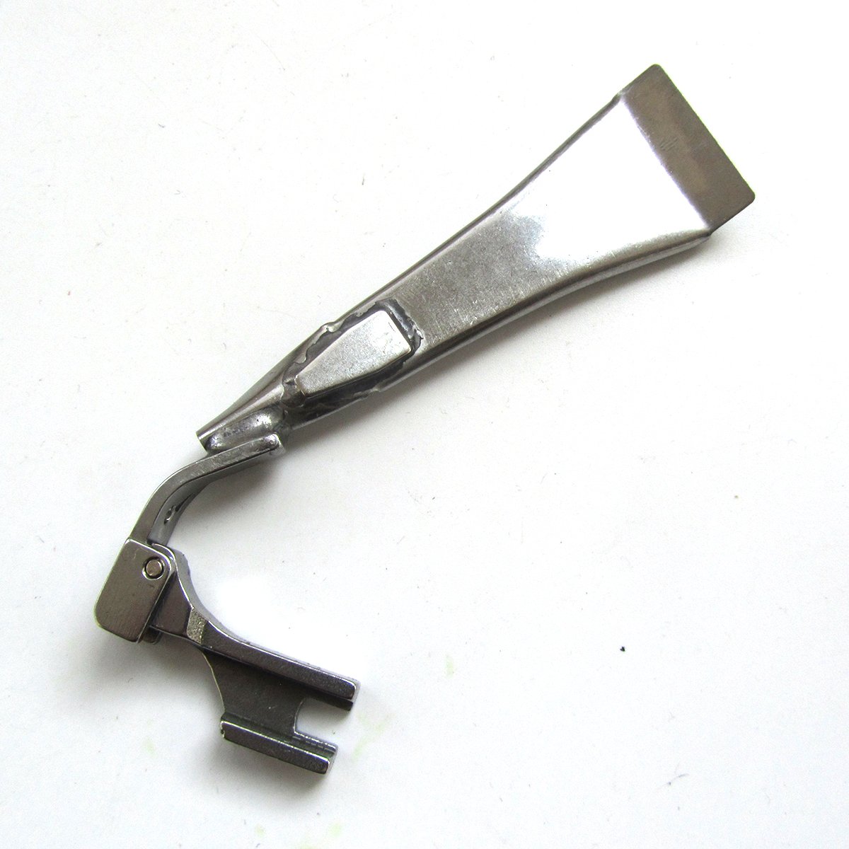 PET 7cm×5m 100cm/loop 藏雪谣 KUNPENG - #KP-134 1PCS Loop Folder Foot for 1 Needle lockstitch