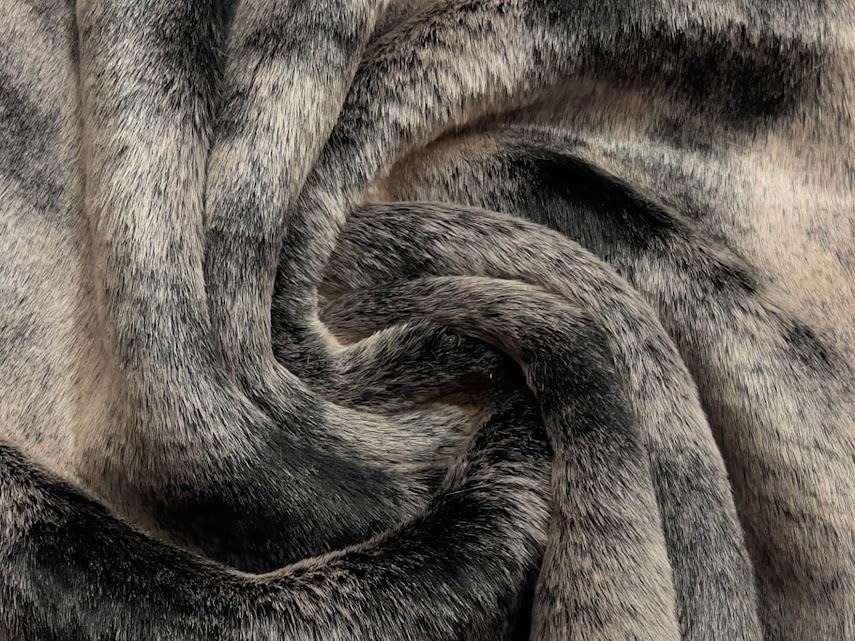 Fausse fourrure noir givré CRS Fur Fabrics pour plaid et déco cocooning