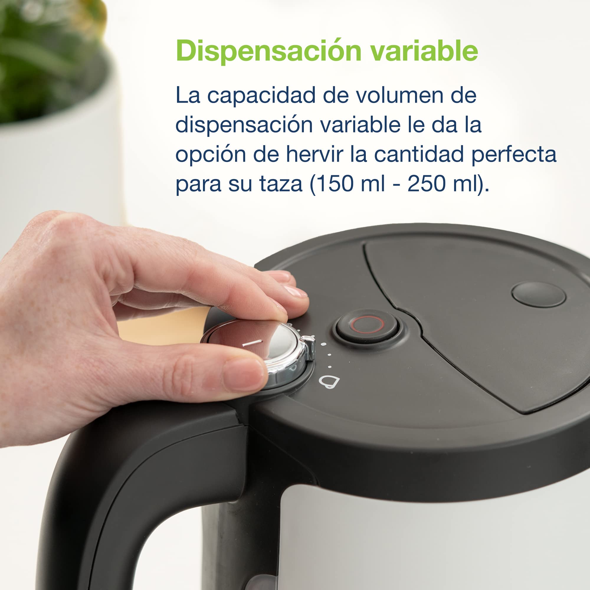Hervidor eléctrico LAICA Dual Flo con dispensación de una sola taza, Capacidad 1.5 L