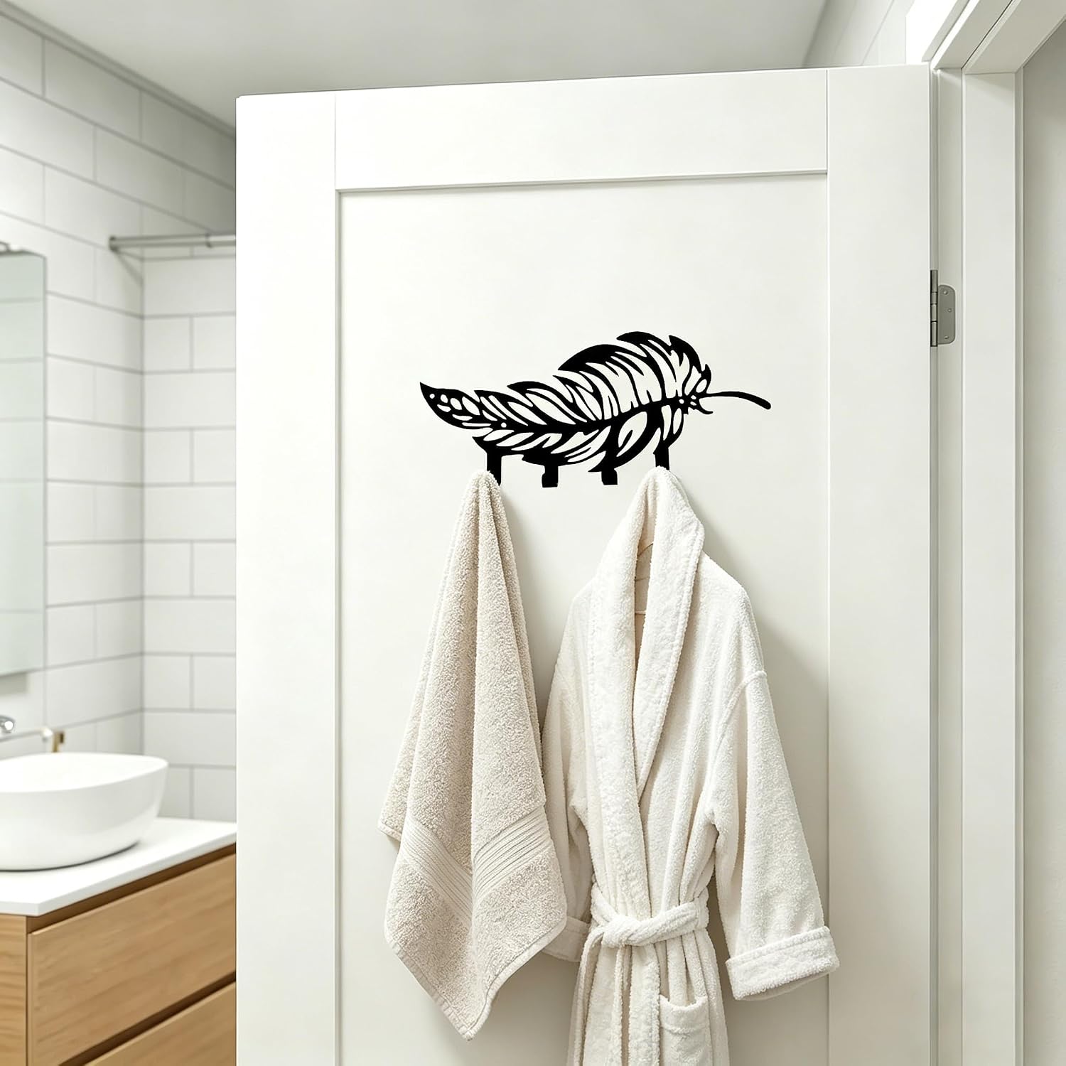 Feather Metal Wall Mounted Key Holder for Wall Decorative Key Rack Hanger with 4 Hooks,Decorative Iron Art Towel Coat Hook Wall Art Decor for Kitchen Entryway Bedroom Bathroom Door
