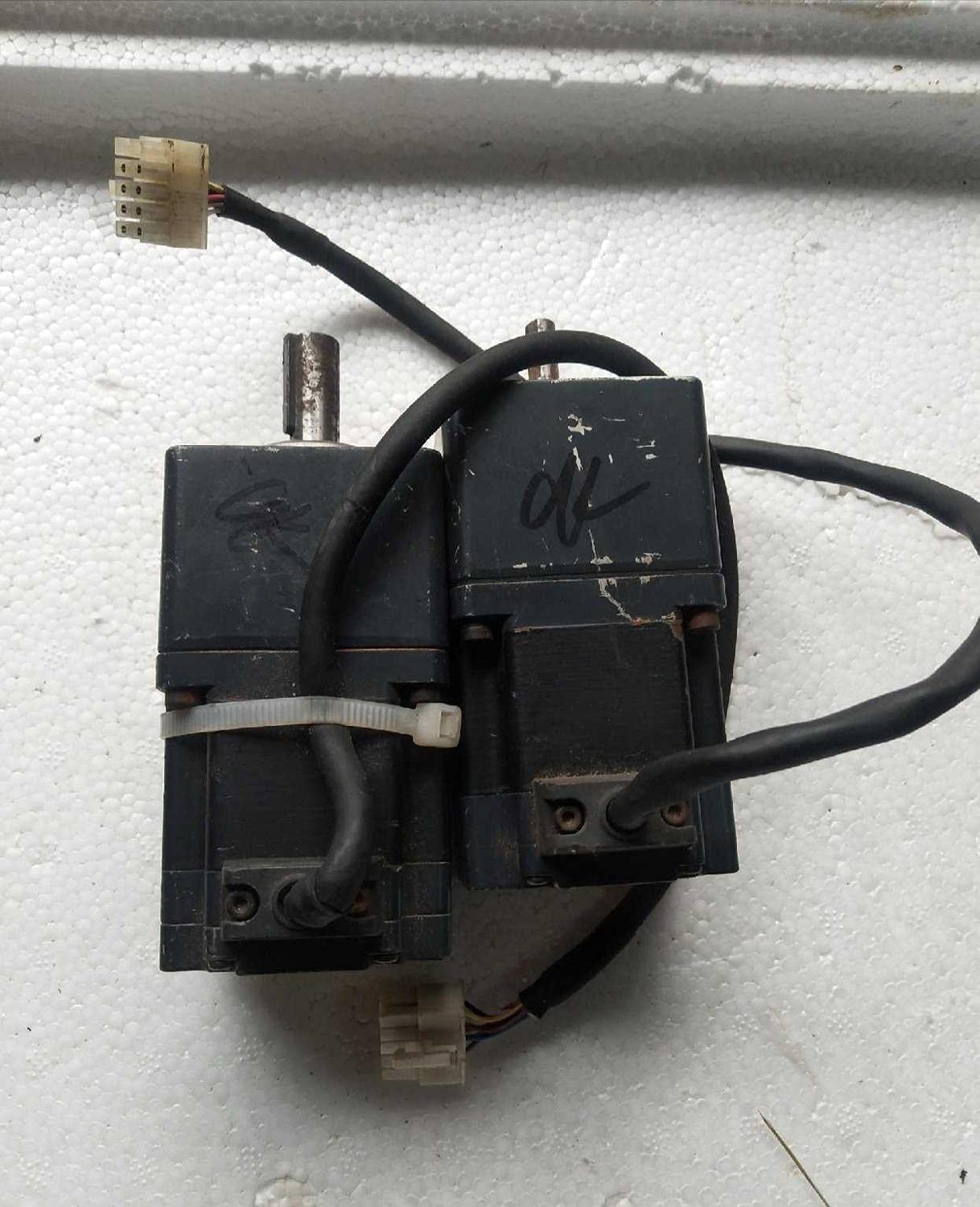 Davitu Electricity Generation - ASM66AC-T3.6 STEPPER MOTOR , used in good condition . 80% appearance , good working ,