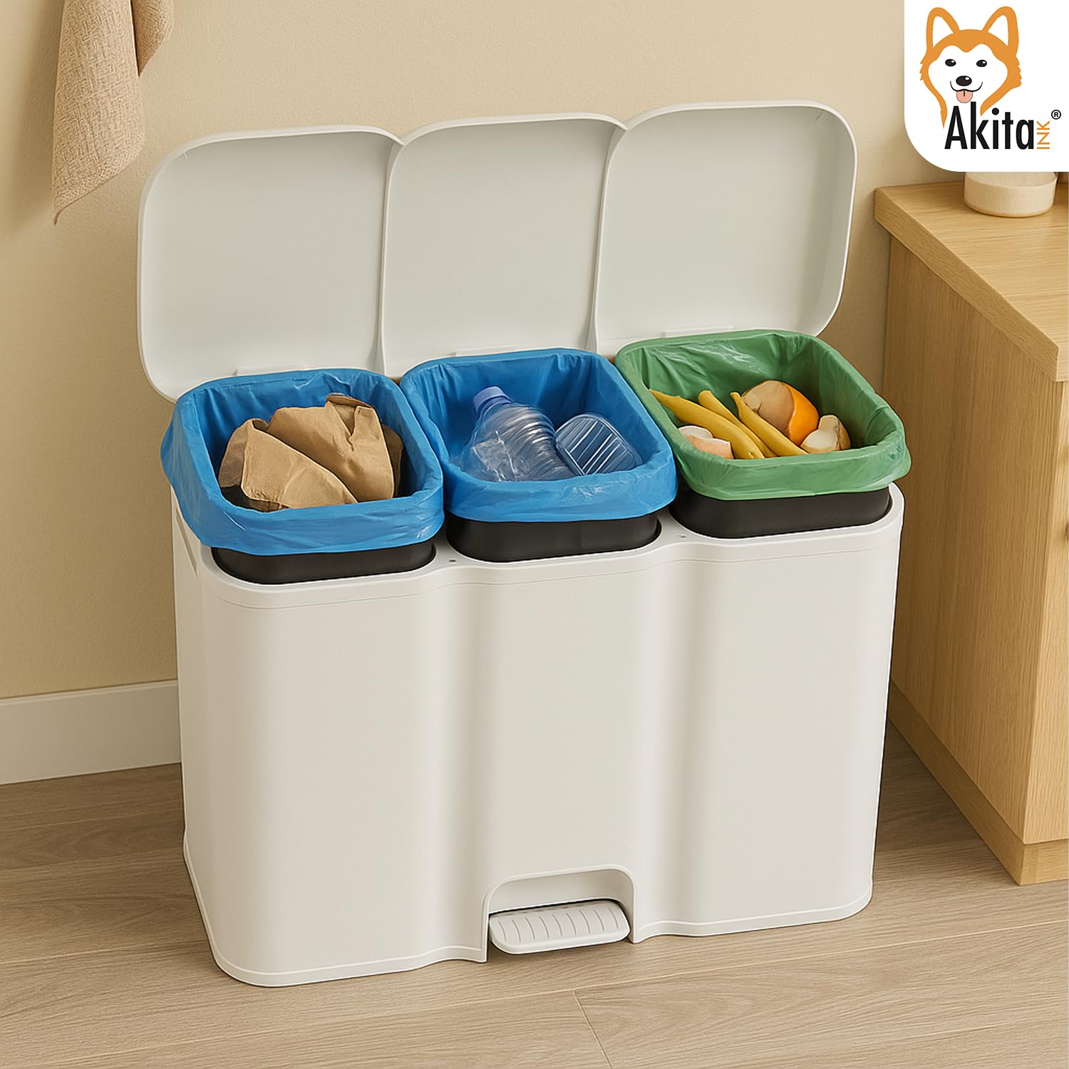 AKITAInk Pattumiera Differenziata Patty3 Bianca - 3 Scomparti (13L + 8L + 13L) con Pedale, Cestini Rimovibili e Etichette Riciclo, Design Moderno per Cucina e Ufficio