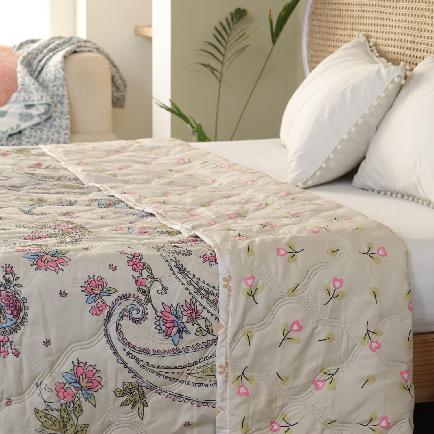 Luxury Ultrasonic Punch AC Single Comforter Blanket – Quilted Microfiber Floral Pattern, Lightweight Breathable All‑Season Blanket for Bedroom, Travel (152 x 228 Cm) Carry Beige-image-10
