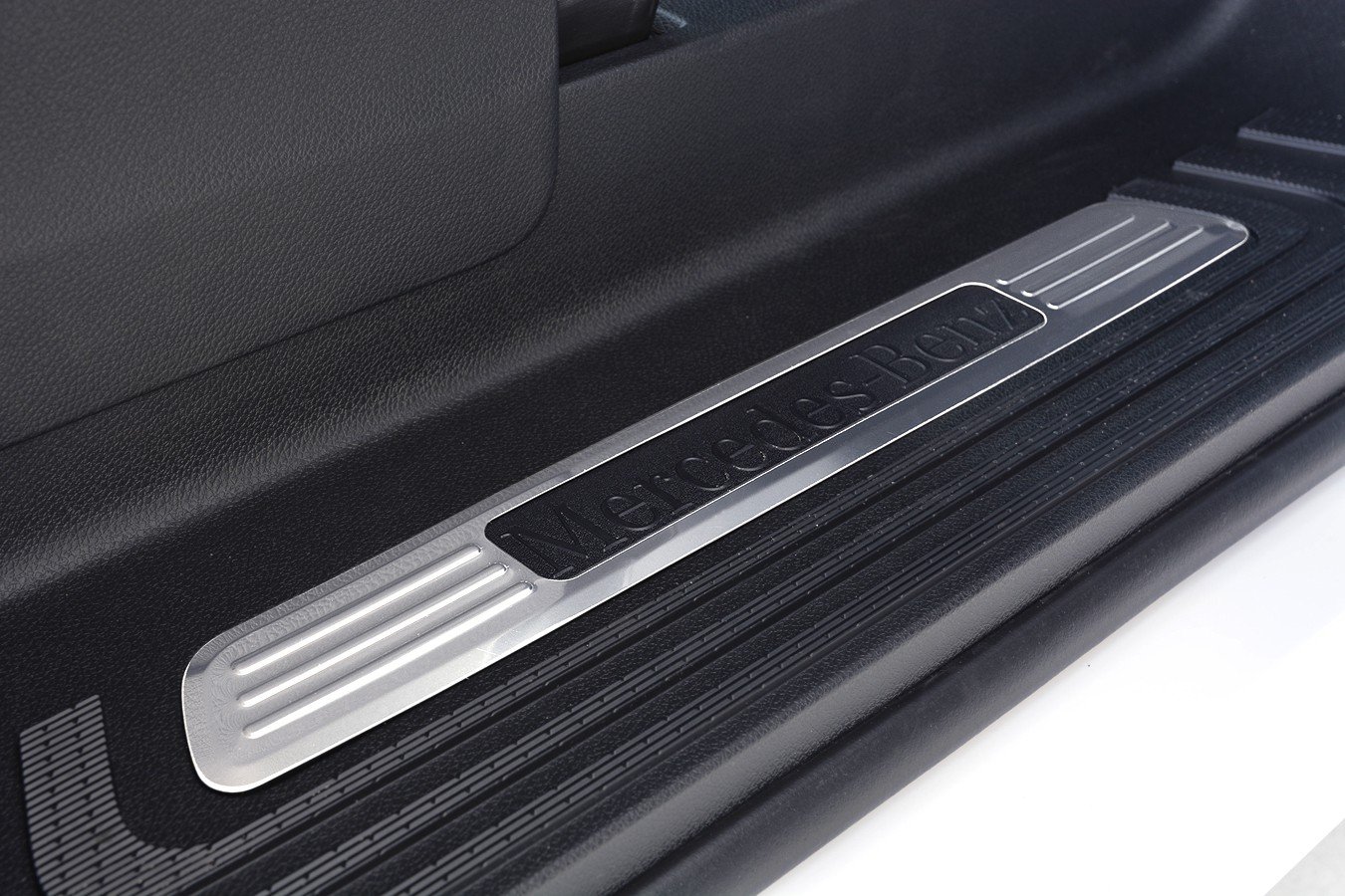 tuning-art EX120 Protectores de Umbral intérieur para Mercedes V-Klasse Vito W447 4-Puertas Acero INOX