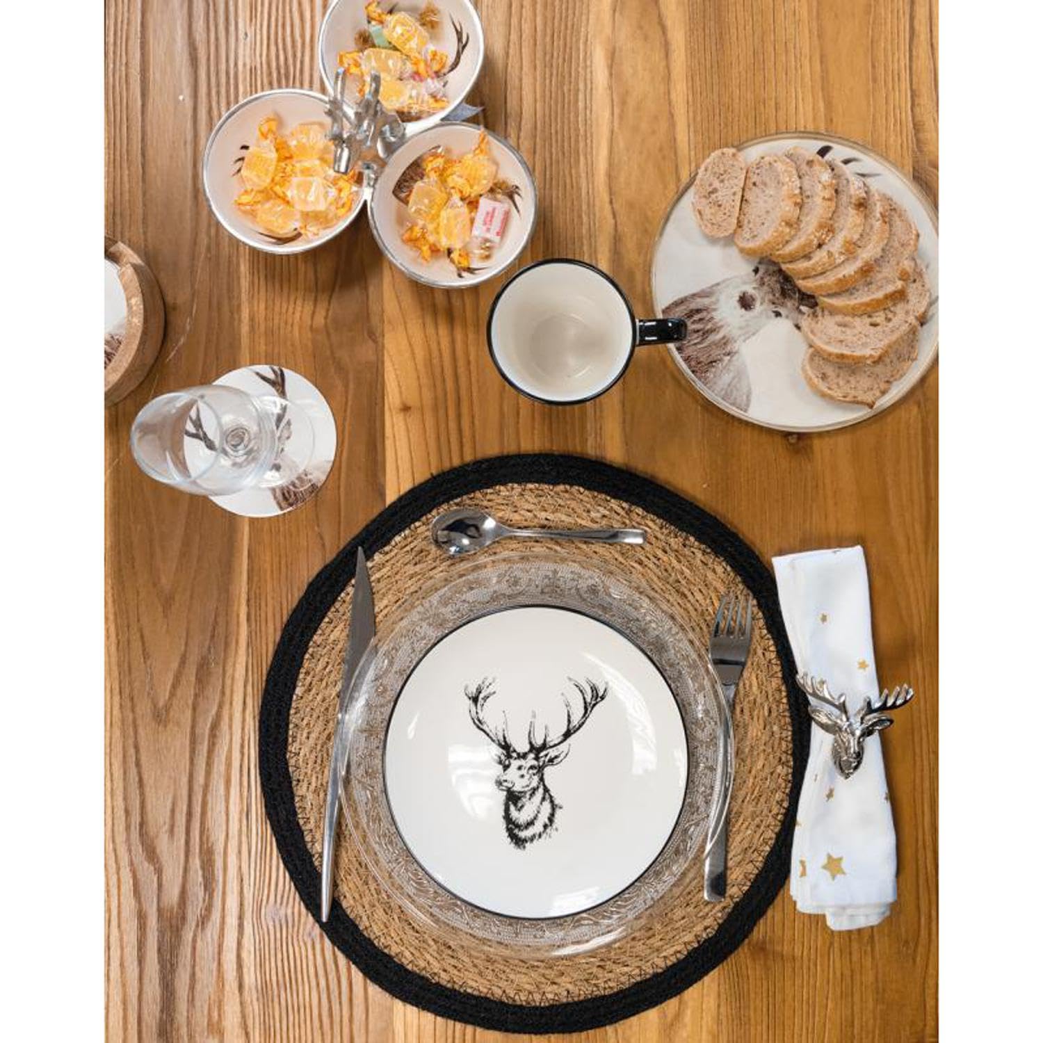 AUBRY GASPARD - Assiettes en Porcelaine - Lot de 6 - Décor Cerf - Blanc Brillant - 19 x 2 cm - Compatibles Lave-Vaisselle et Four à Micro-Ondes - Idéal pour Arts de la Table Élégant et Pratique