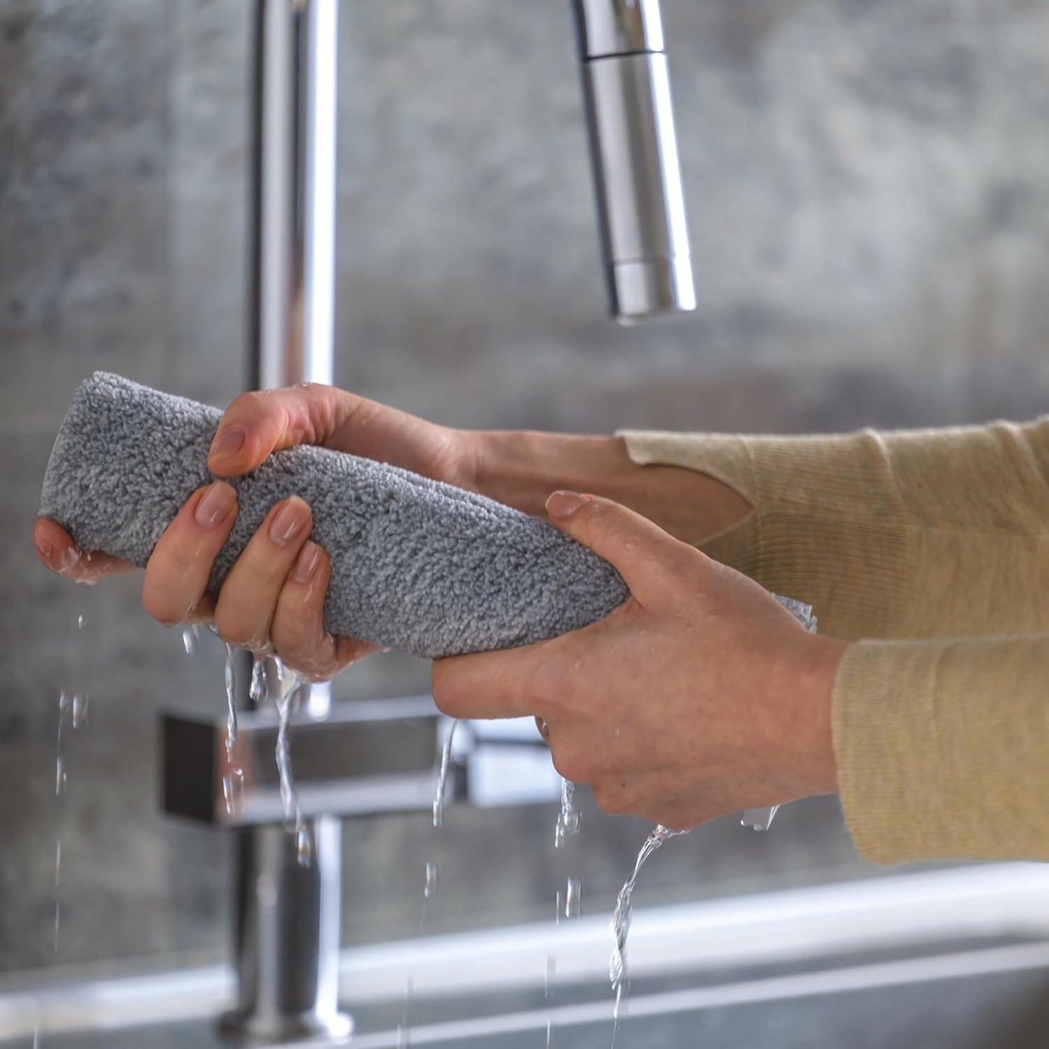 Hoover Y78 Agitator Roller Brush for Vacuum Cleaner, Original Accessory and Spare Part, Tile and Floor Cleaning, Compatible HW5 Vacuum Cleaner