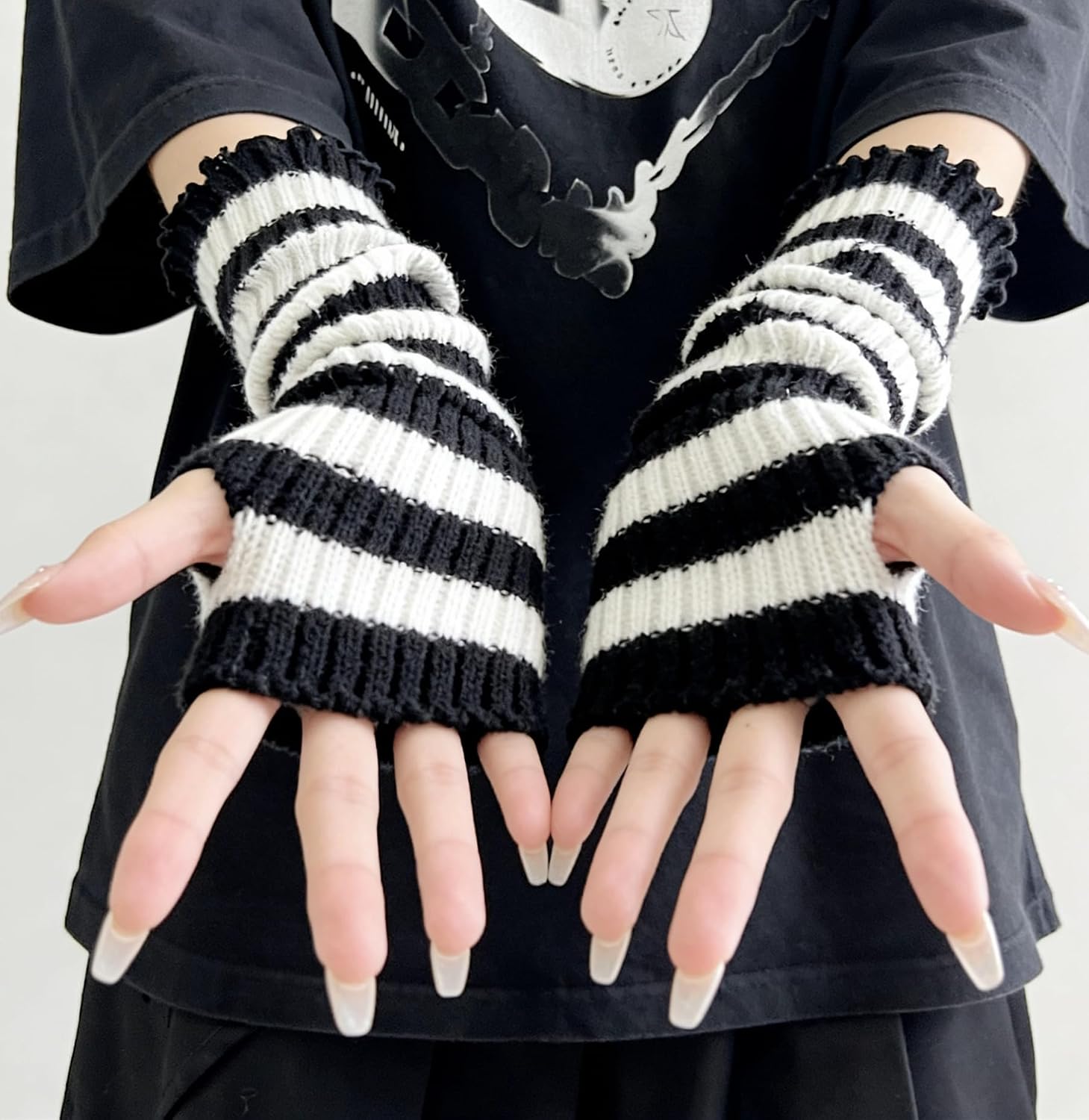 Punk Arm Warmers Goth Y2k Striped Knit Fingerless Grunge Gloves with Thumb Hole Japanese Harajuku Cosplay Style