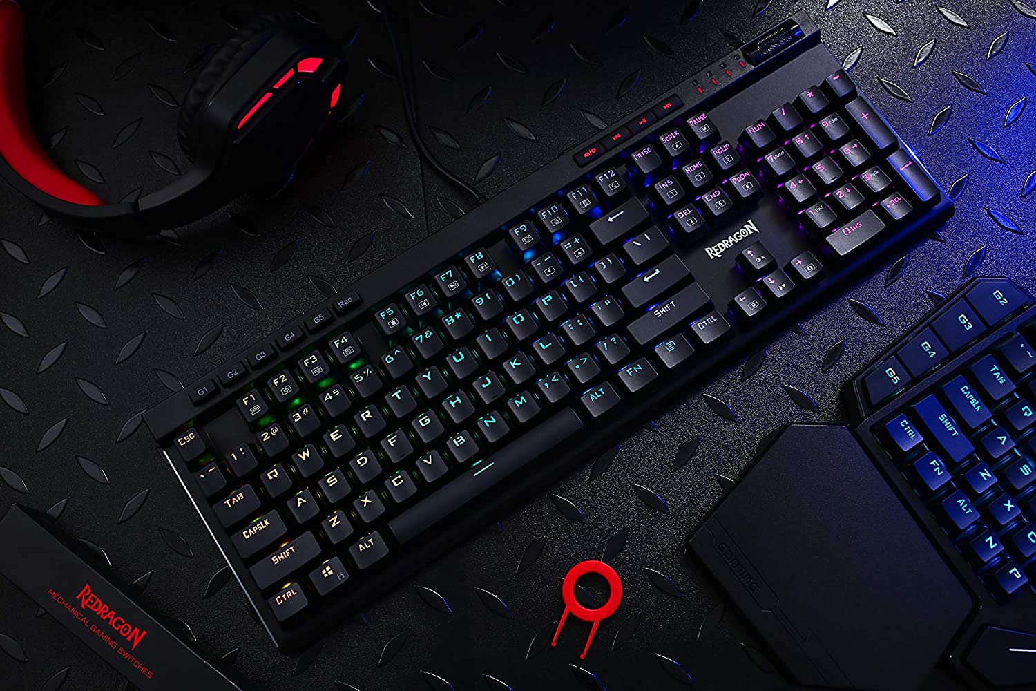 Redragon K580 VATA RGB Retroilluminato Tastiera di Gioco, 104 Tasti con Interruttori Marroni, Personalizzabile RGB Retroilluminato, 5 Tasti Macro a Bordo e Pannello di Controllo Dedicato, US Layout