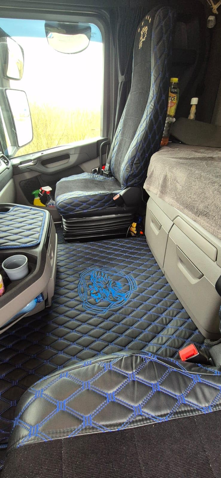 Alfombrillas de camión compatibles con SCANIA S alfombrilla de pie (material negro, hilos dorados)