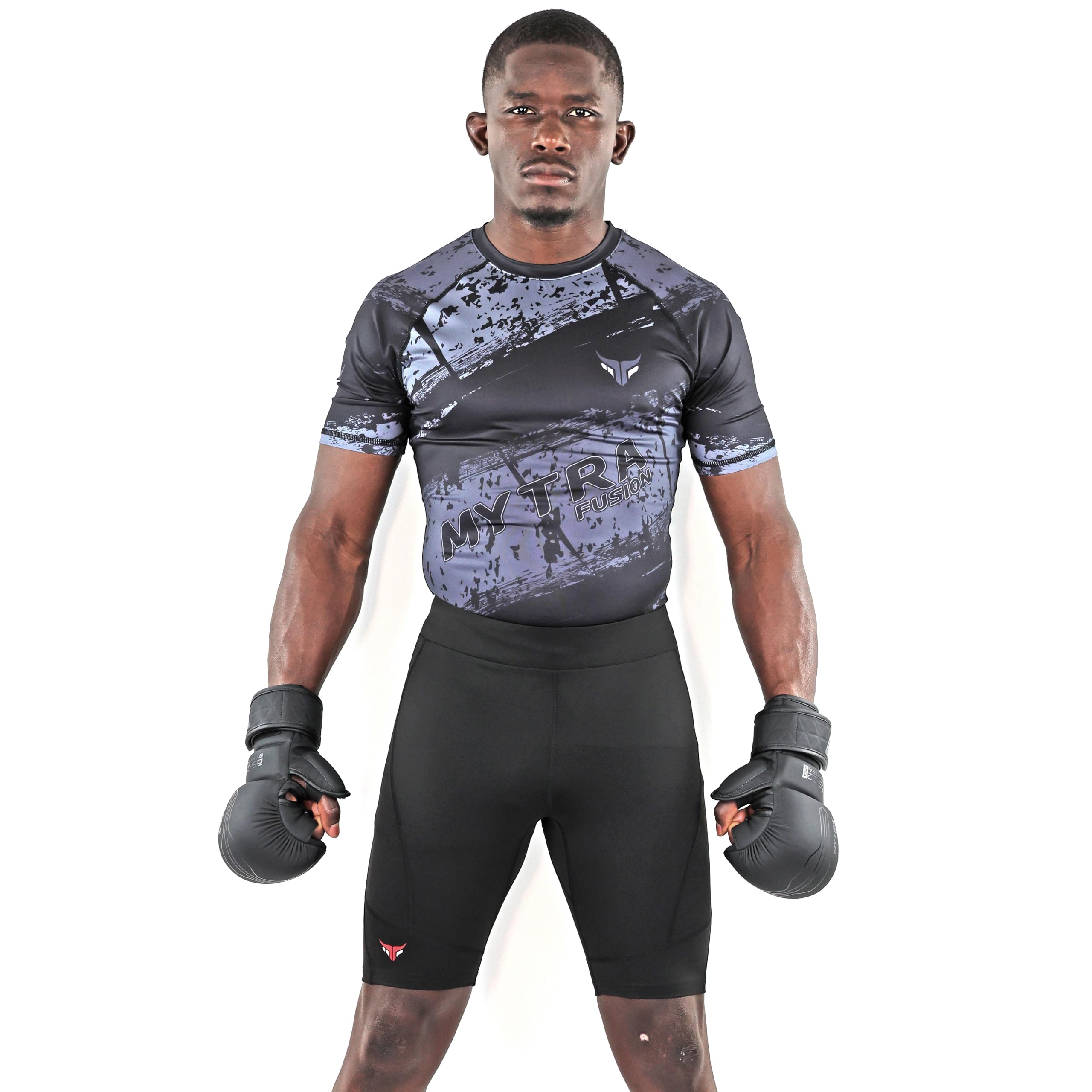 Mytra Fusion Rashguard BJJ Breathable & Ultra Lightweight Maglia Compressione Uomo MMA Rashguard per Palestra, Allenamento, Corsa e Ciclismo