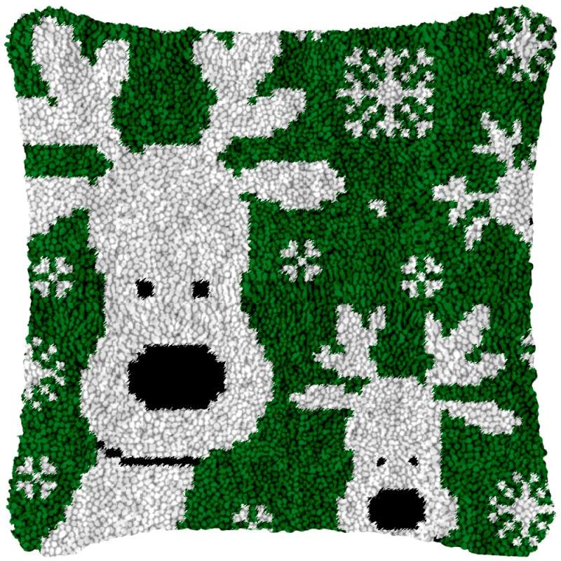 Reindeers Latch Hook Kits Green Pillow Cover for Beginner Color Printed Canvas Yarn Crocheting Carpet Cushion Hook and Latch Pillowcase Sofa Decoration 43x43cm