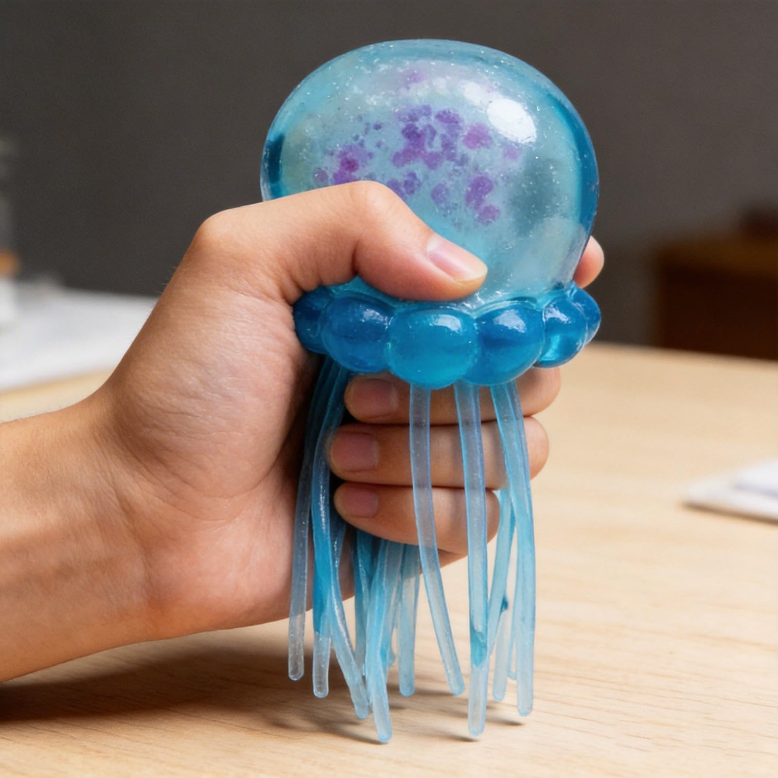 Juguete de medusa de neón brillante con tentáculos largos, juguete sensorial elástico con partículas de purpurina para niños y adultos, regalo ideal para oficina, hogar, regalo de Pascua — view 3