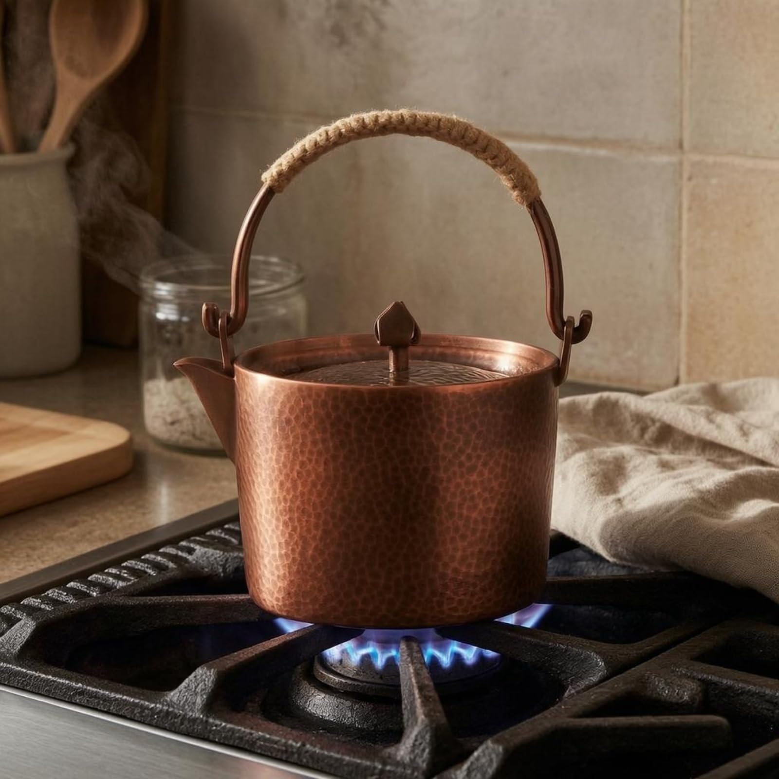 Bollitore in Rame Bollitore Teiera Caraffa Pentola Artigianale Rame Puro Beccuccio Preciso Manico Rivestito in Corda Confort per Preparazioni Calde E, Rame Originale, 1 Litro
