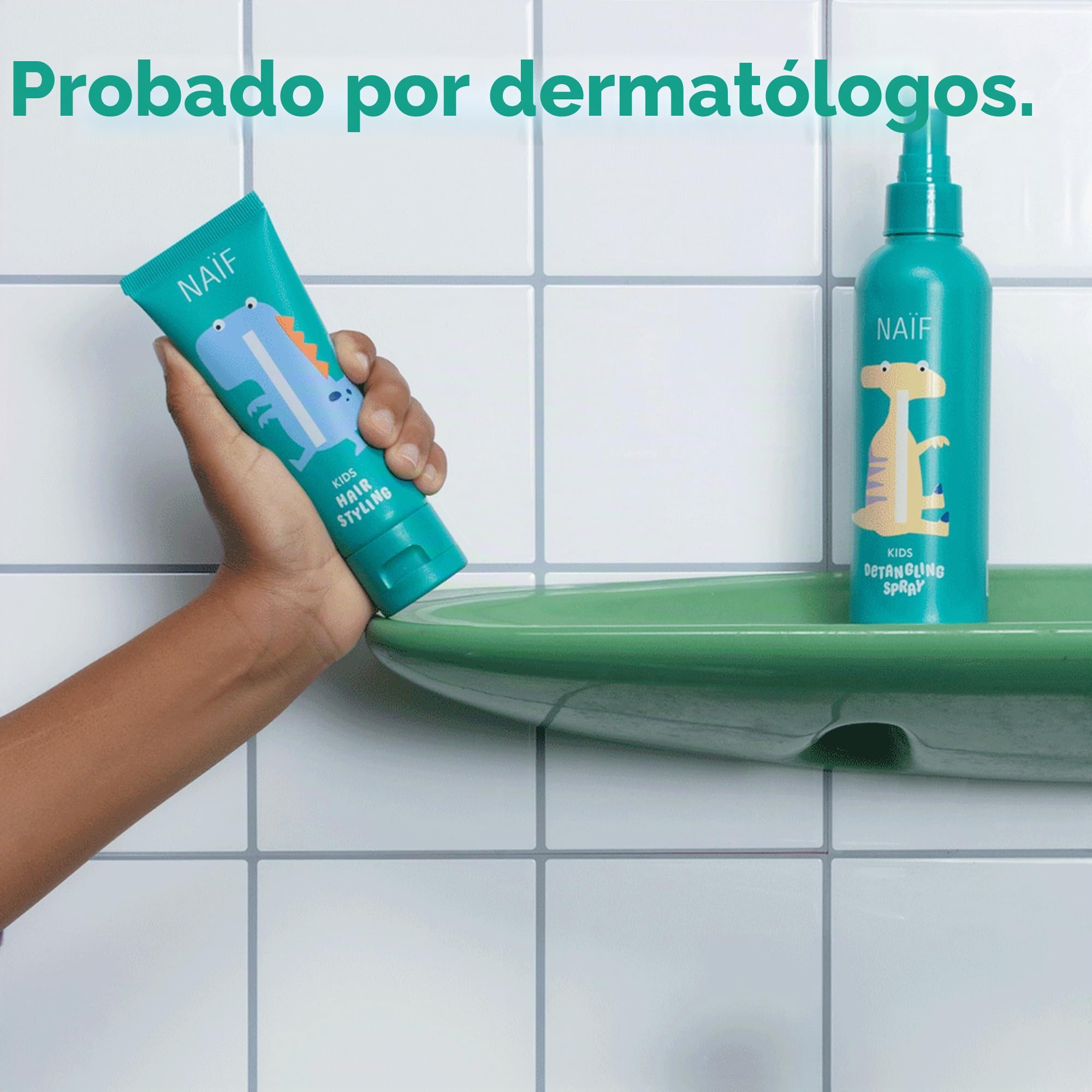 Naïf – Cera para niños a partir de 3 años – Gel de peinado fuerza media – Fórmula suave – 0% SLES – Testado dermatológicamente – Origen natural – 75 ml
