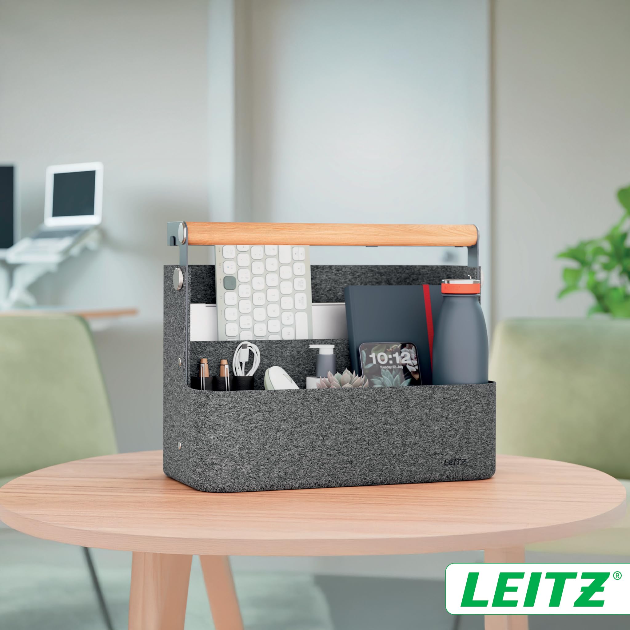 Leitz Organizer da Scrivania Portatile con Manico - Organizer per Hot Desk con Funzione Appendibile, Manico in Legno, Vassoio Interno Rimovibile e Porta Oggetti Elastici - 38 x 19 x 30-33cm
