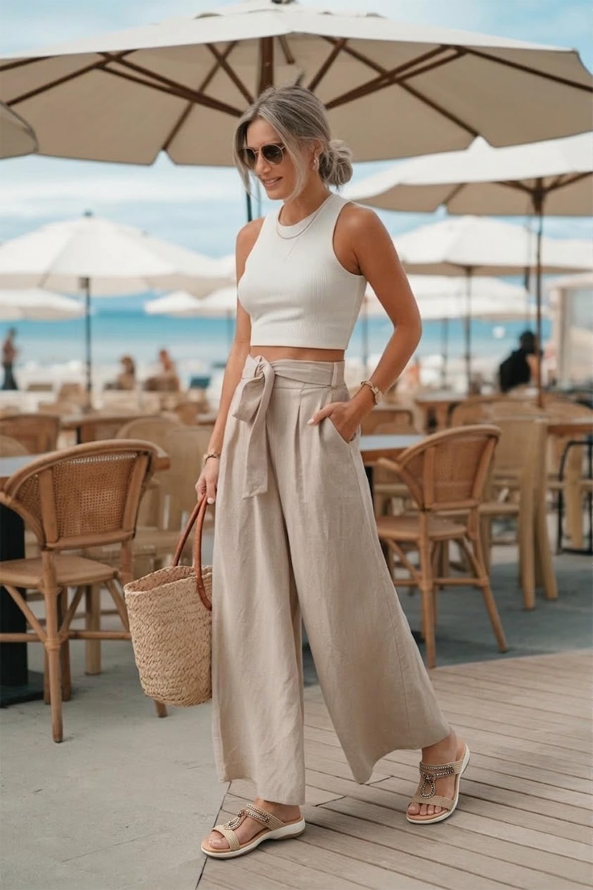 Damen Pantoletten mit Fussbett, Bequeme Sommerschuhe mit Strass Dekor, Rutschfeste Pantoletten, Komfort Sandalen für Freizeit Urlaub und Alltag