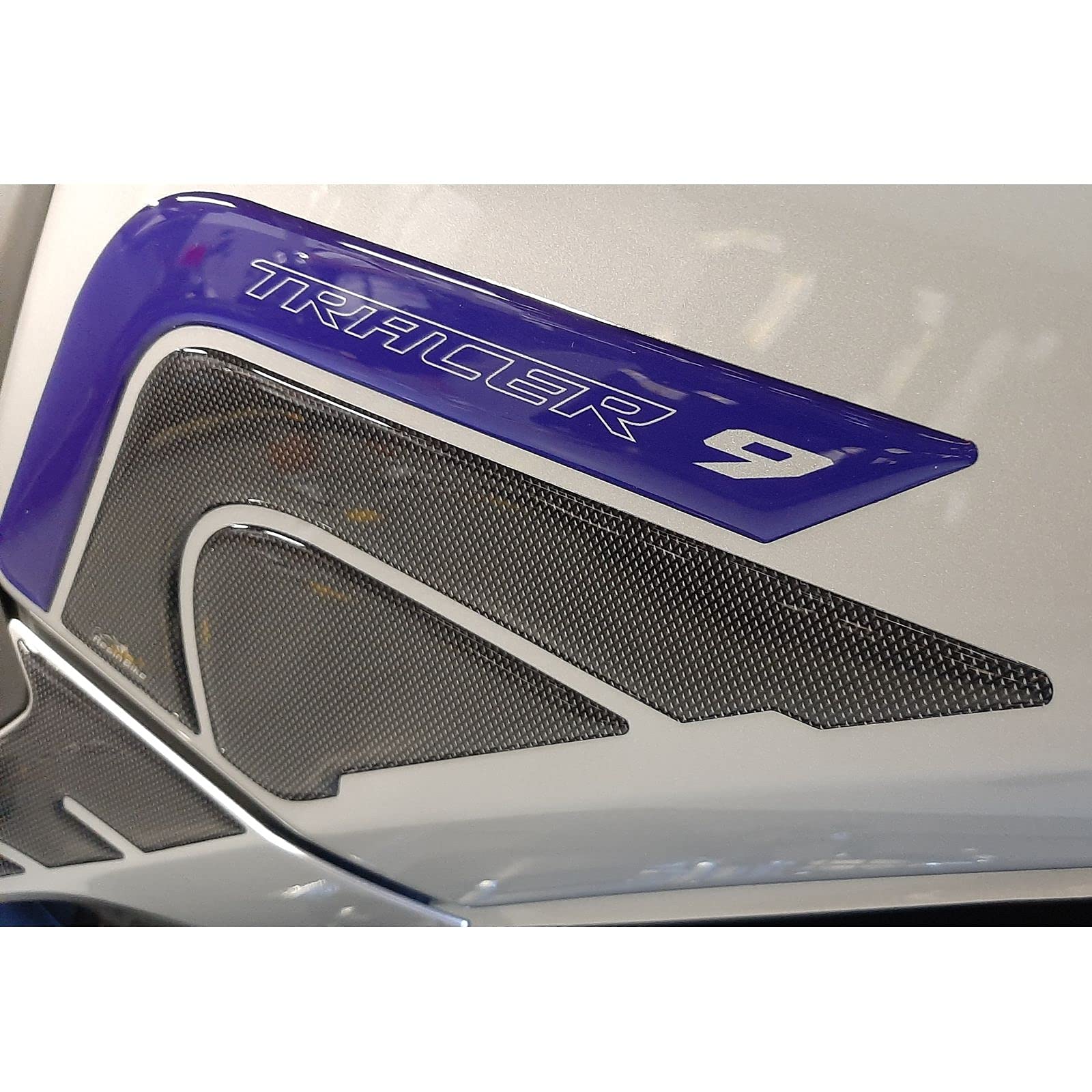 Resin Bike Tankaufkleber Für Yamaha Tracer 9 2021 – 3D Harz, Stoßfest, Wasserdicht, Made In Italy