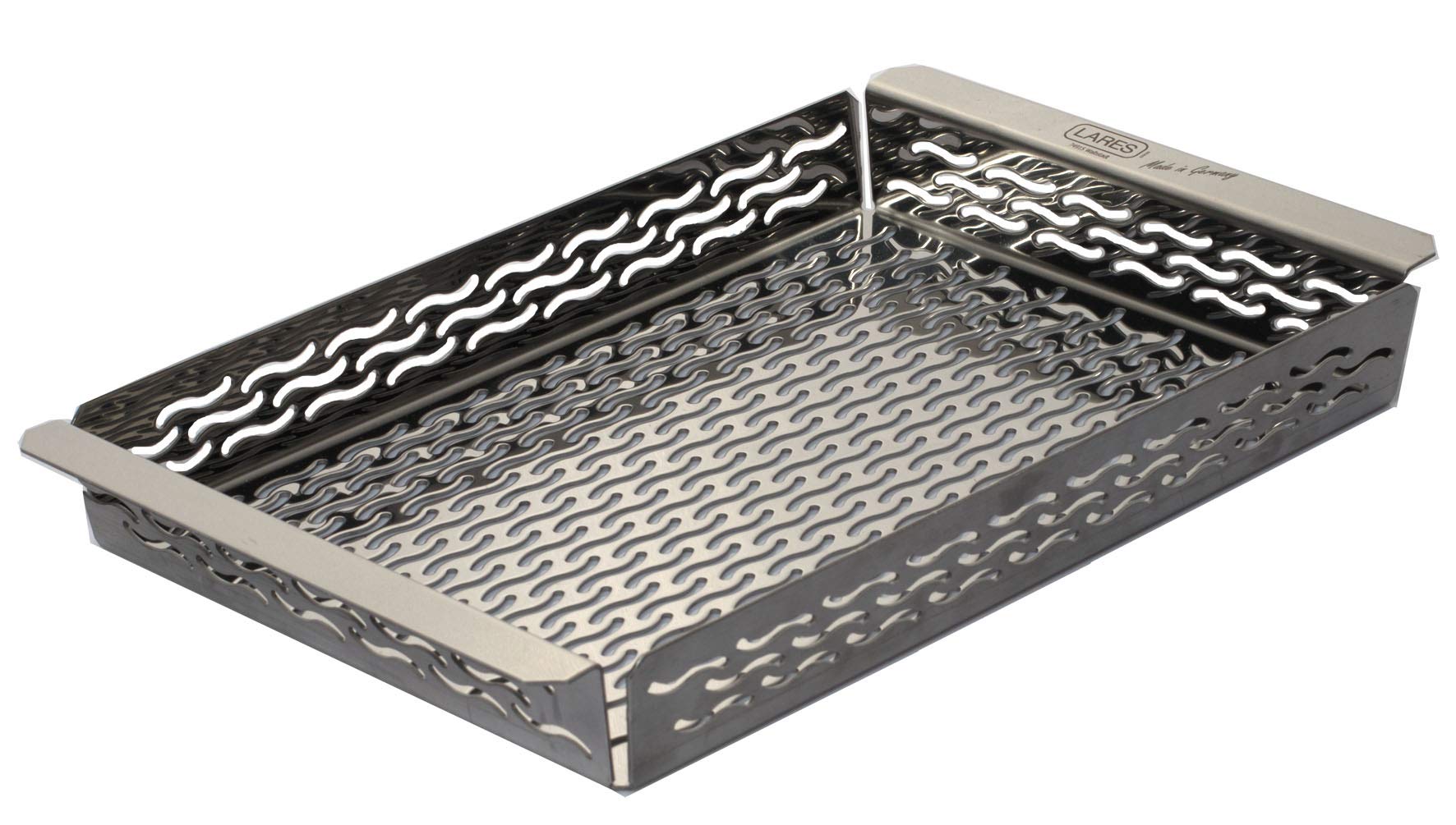 Lares Grillschale Edelstahl 30x20x3,5 cm – BBQ Schale mit Lochung – Wiederverwendbar & Rostfrei – Für Gasgrill, Elektrogrill, Holzkohlegrill – Spülmaschinengeeignet – Made in Germany