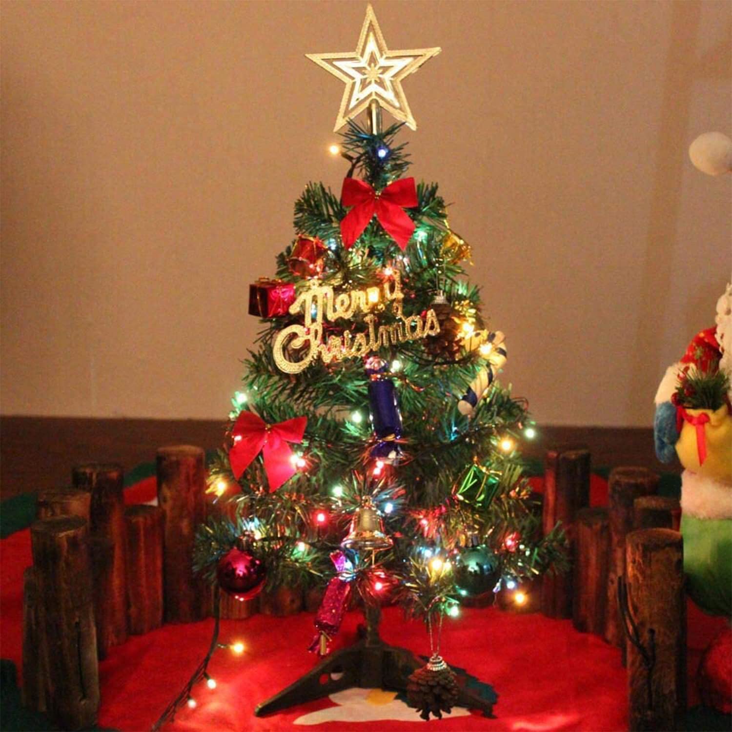 Mini Albero Di Natale Artificiale 57 Cm Con Luci LED E Pigne - Tavolo Decorazione Natalizia A Batteria
