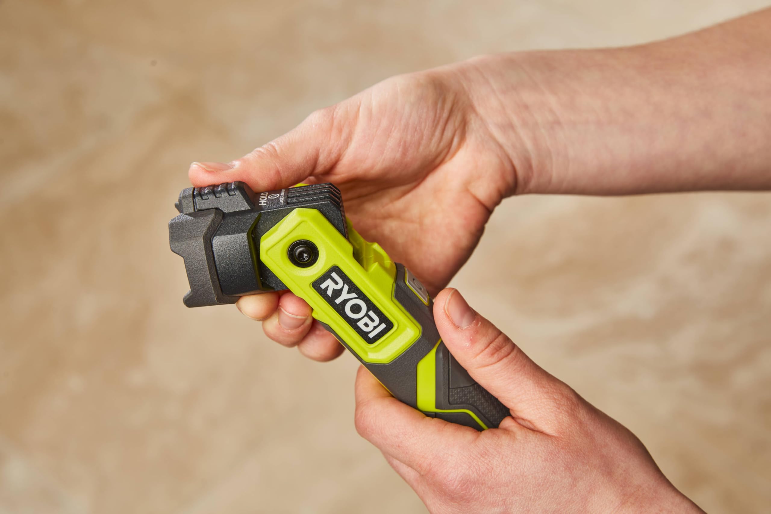 RYOBI - Lampe torche - 4V USB Lithium - RLP4-120G - Inspection, éclairage zone, base aimantée, pivotante - 1 Batterie 2,0 Ah