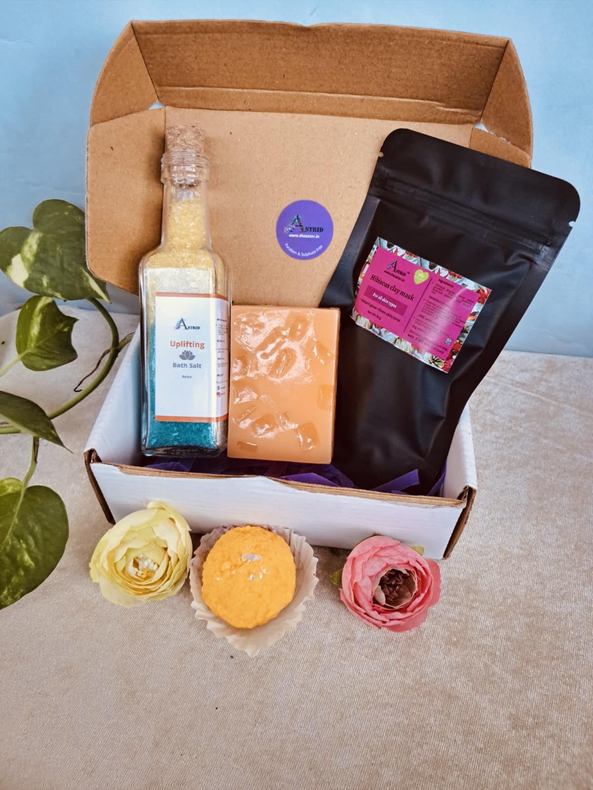 Mini Spa hamper by Astrid, 4 in one gift set, Bath and Body Care, Wellness Spa hamper, Gift for him and her, Festival gifting, Diwali Hamper-image-42