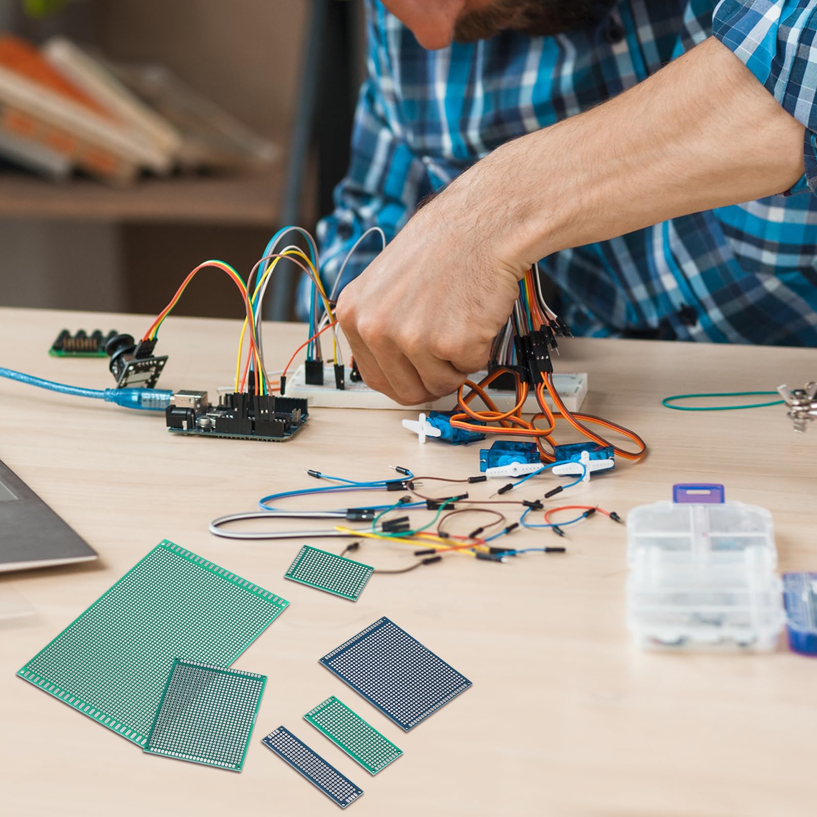 Produktbild von QUARKZMAN 2er-Set Steckbrett Zum Löten – 180x120 Mm, Doppelseitig Verzinnte PCB, Grün, 1 Mm Bohrungen, Raster 2,54 Mm – Für DIY & Prototyping
