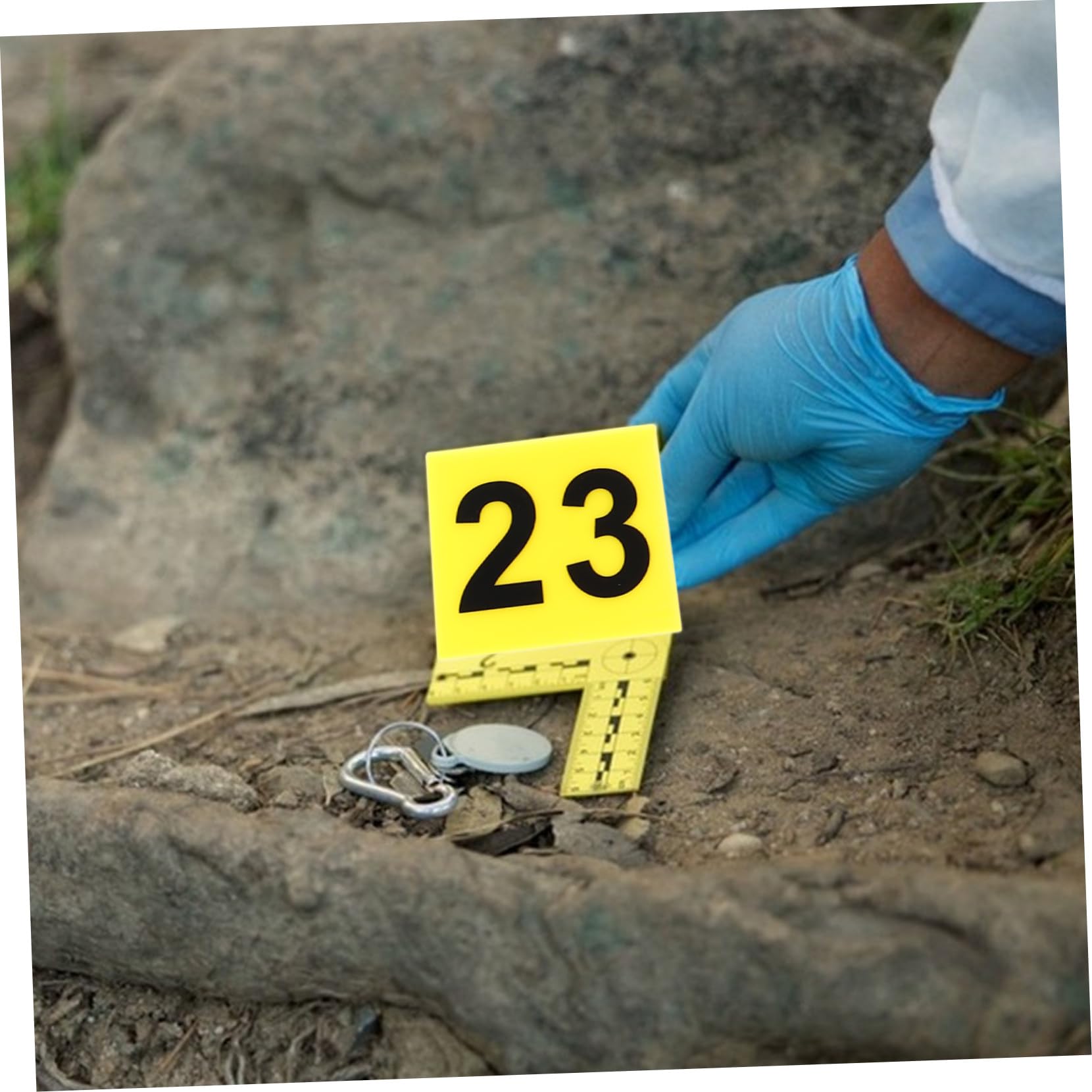 10piezas Marcadores De Evidencia Acrílicos para Escena del Crimen Números Triangulares Señalización para Mesa Resistente y Práctica Decoración Temática para Fiestas
