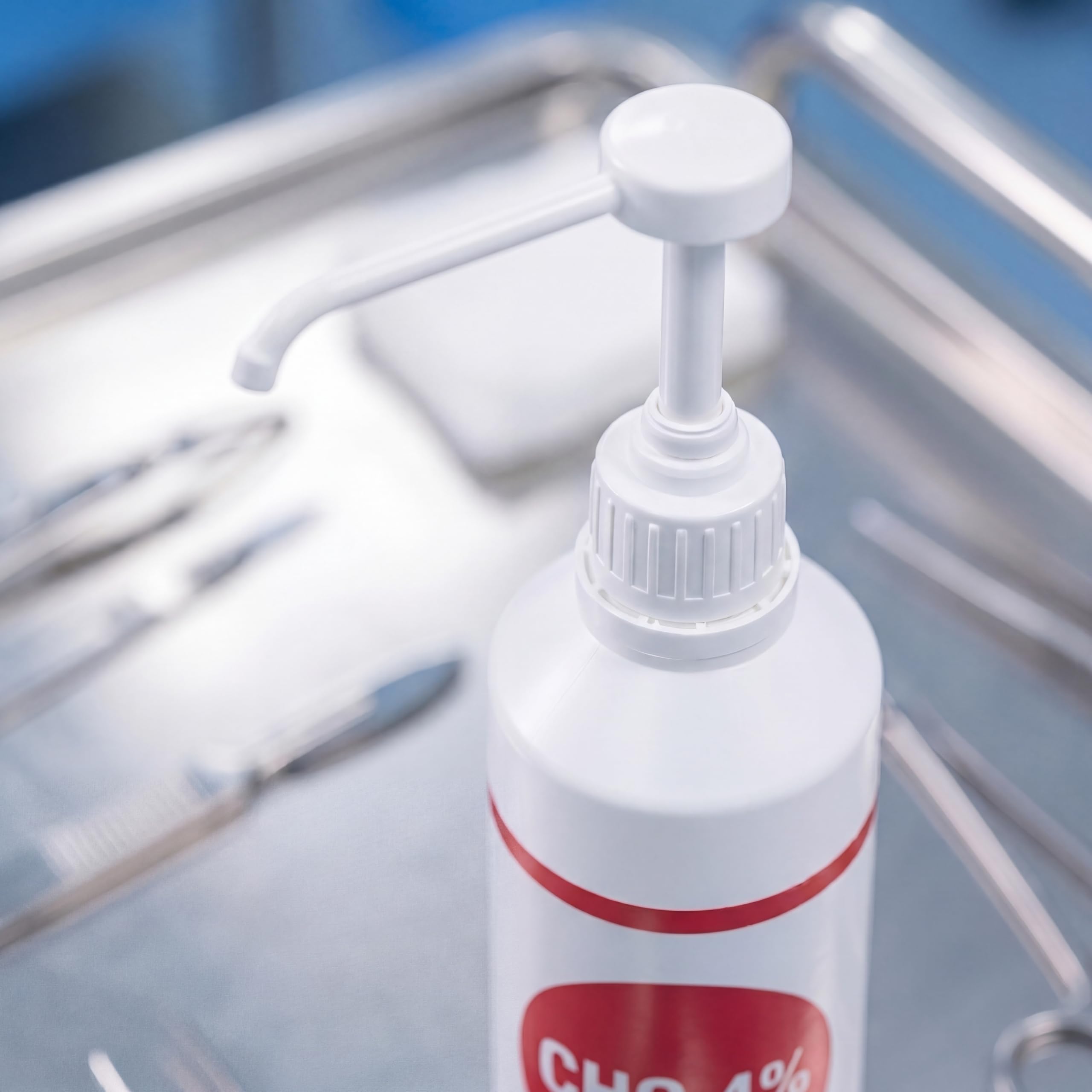 KMINA Solución Jabonosa CHG 4% 500 ml, Clorhexidina para Higiene de Manos y Piel Sana, Uso Externo, Botella con Válvula Dosificadora