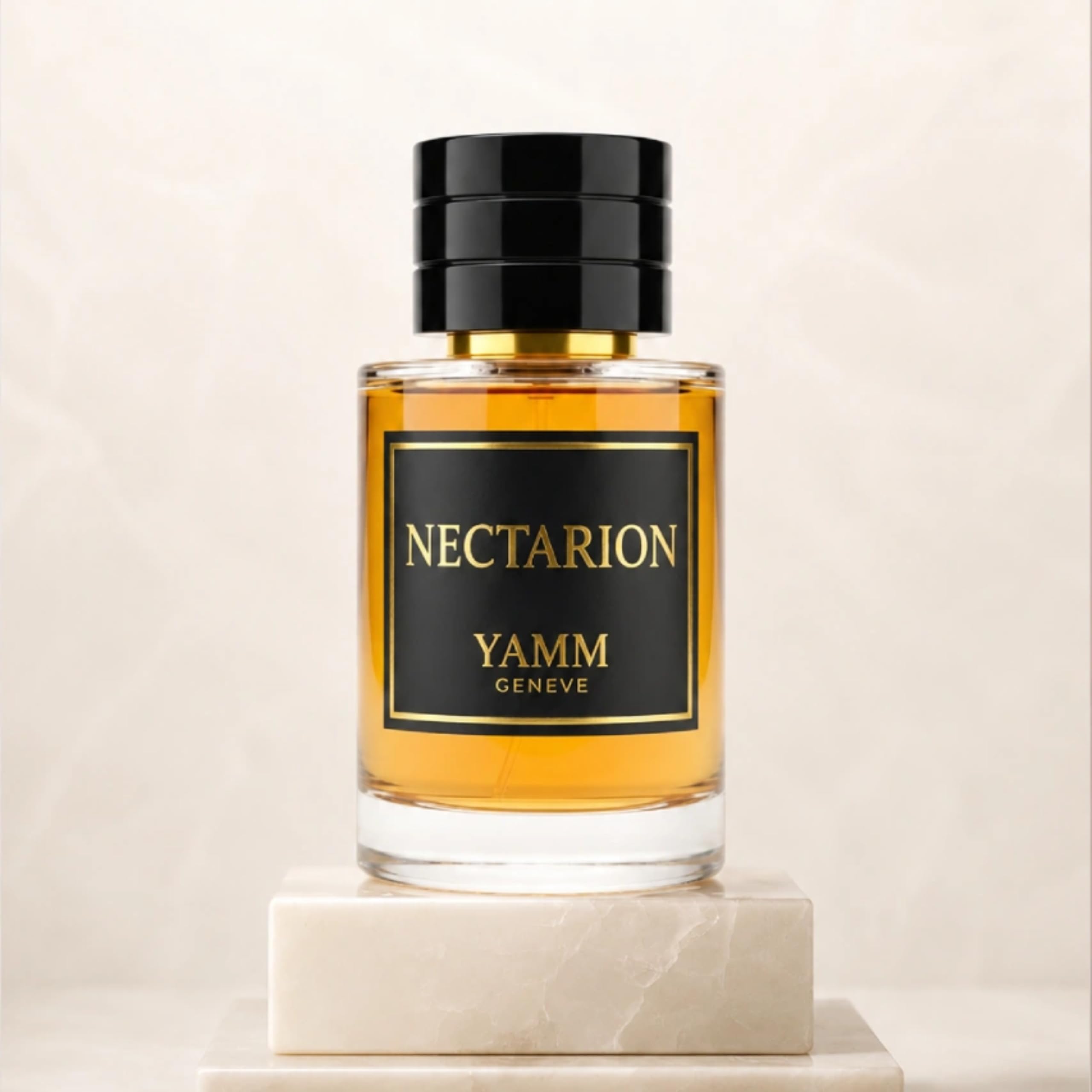 Nectarion – Extrait de Parfum Mixte – Cognac & Praliné – 50 ml | Accord gourmand liquoreux, chaud et caramélisé, à la tenue durable, avec cognac, cannelle, chêne, tonka, praliné et vanille.