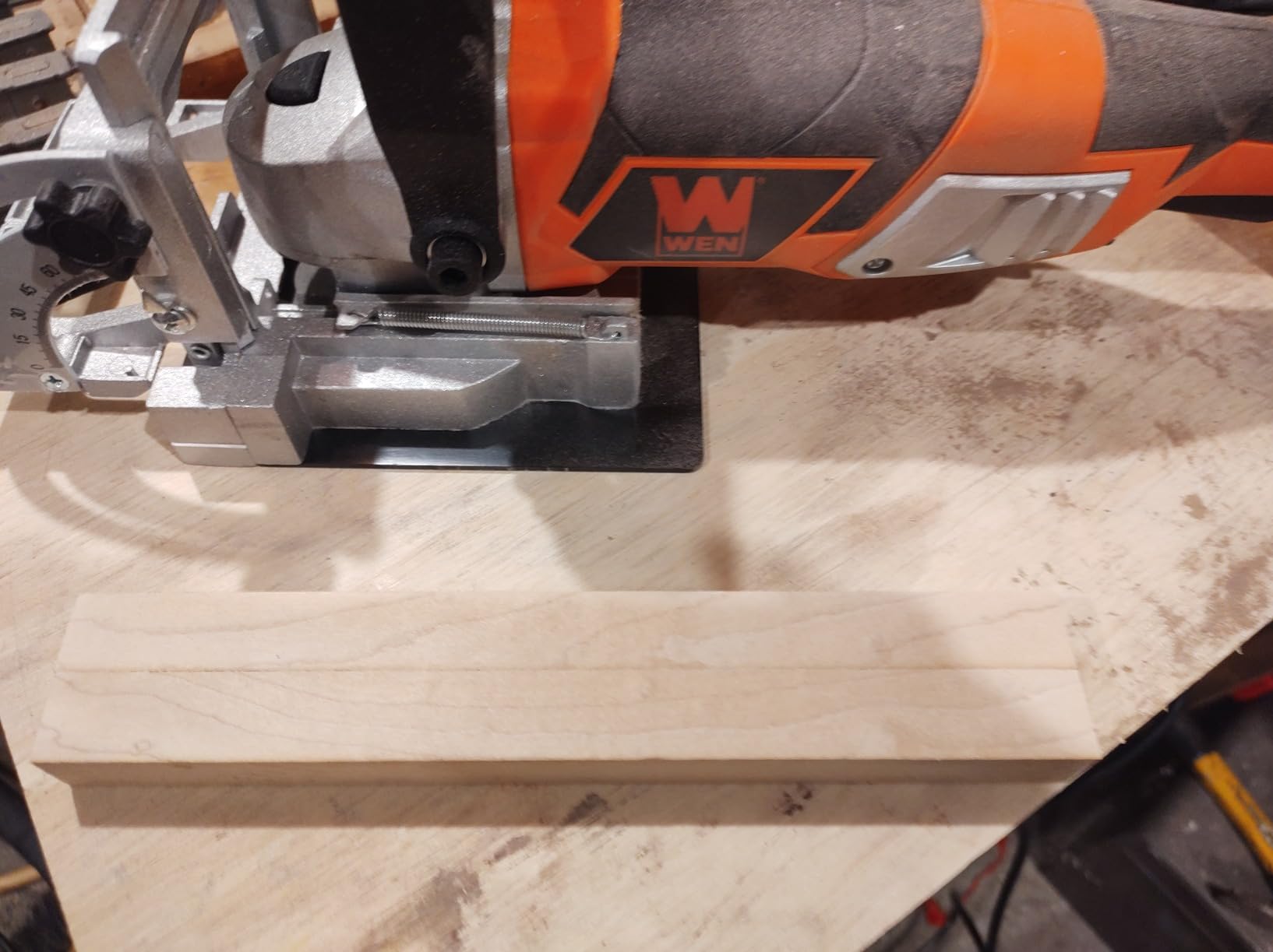 8/mo Finance WEN JN8504 8.5Amp Plate and Biscuit Joiner with Case