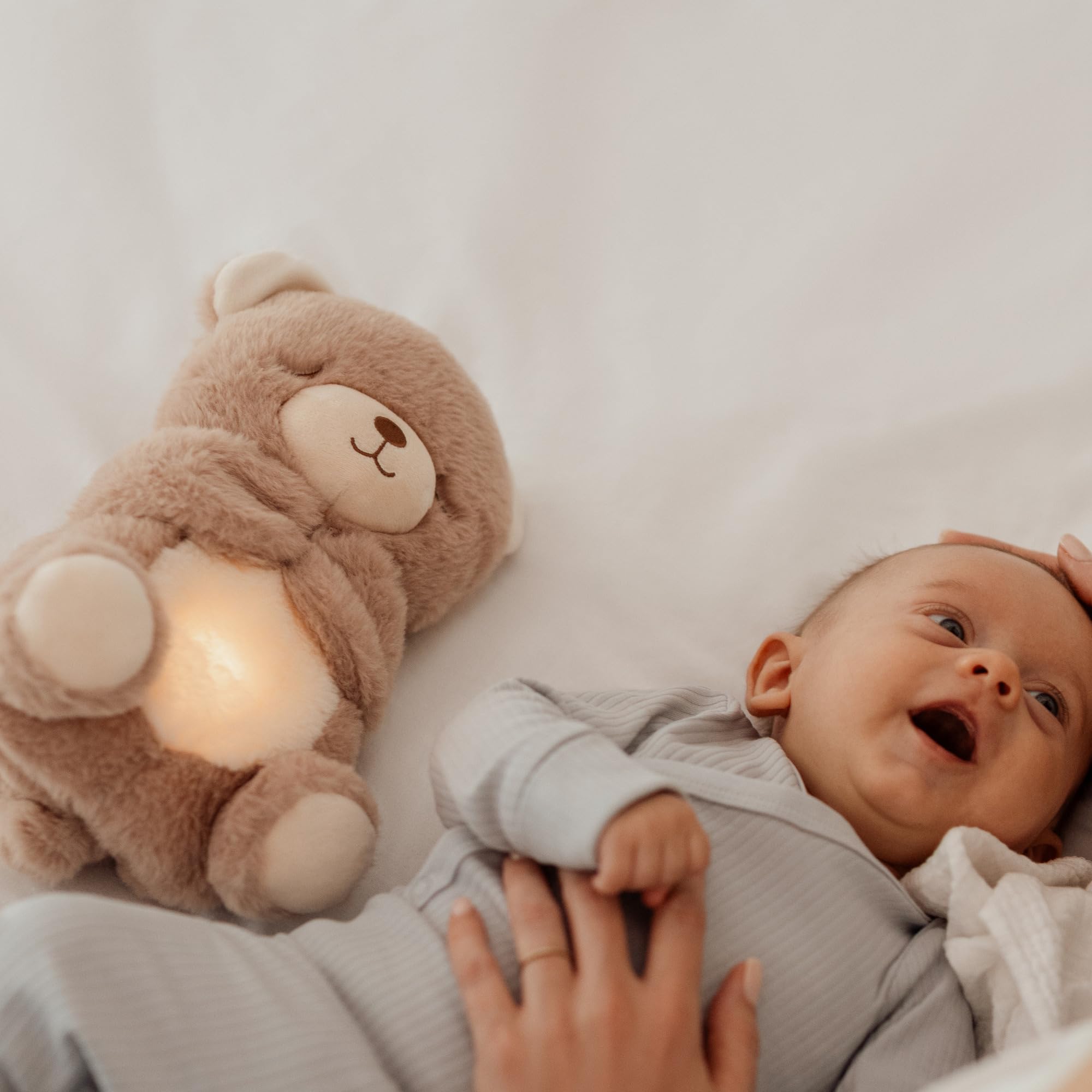 Nuby Il Mio Orsetto Coccoloso Rilassante – Peluche della Buonanotte – Peluche Musicale e Luminoso con Luce Notturna – Peluche con Rumore Bianco per Bebè – Regalo Nascita per Bambina e Bambino Neonato