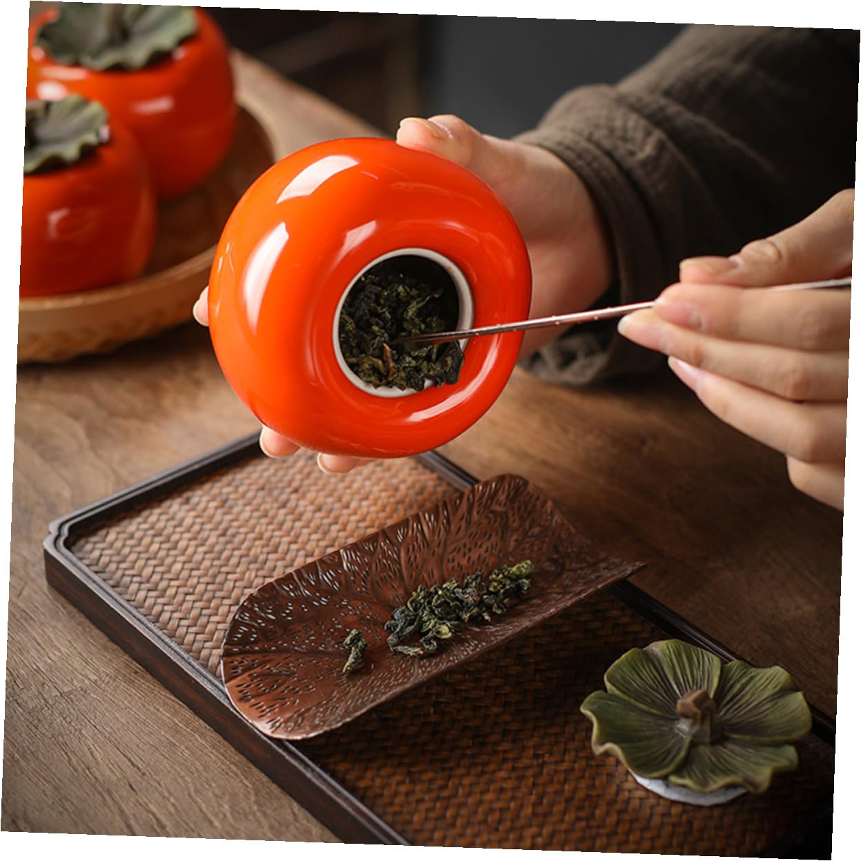Gatuida Barattolo in Ceramica Buona Durezza e Resistenza da 330ml a Forma di Cachi come Decorazione e Souvenir Contenitore Ermetico per Tè e Caffè