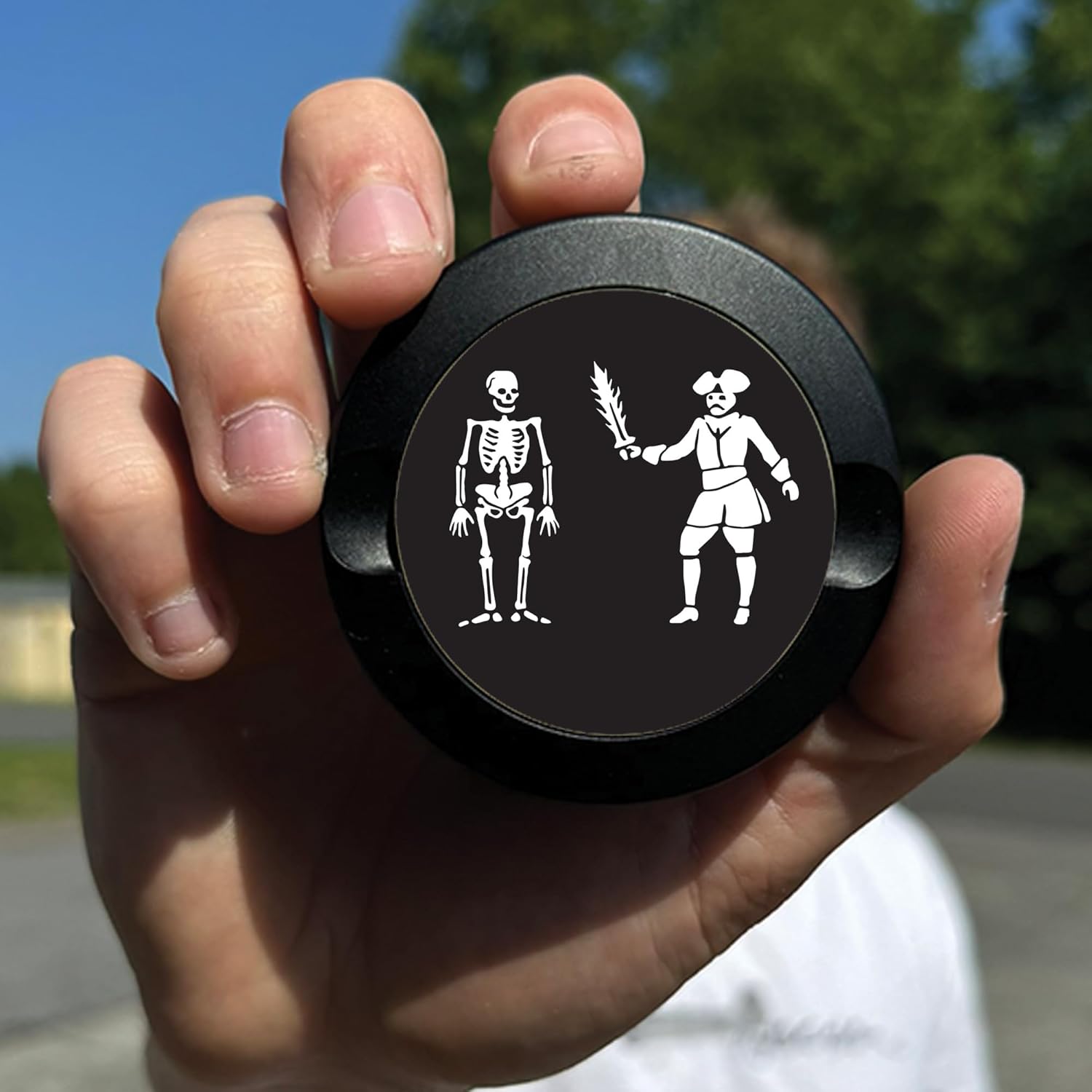 Metal Zyn Container and Holder - Pirate Bartholomew Skeleton and Pirate Flags Booty