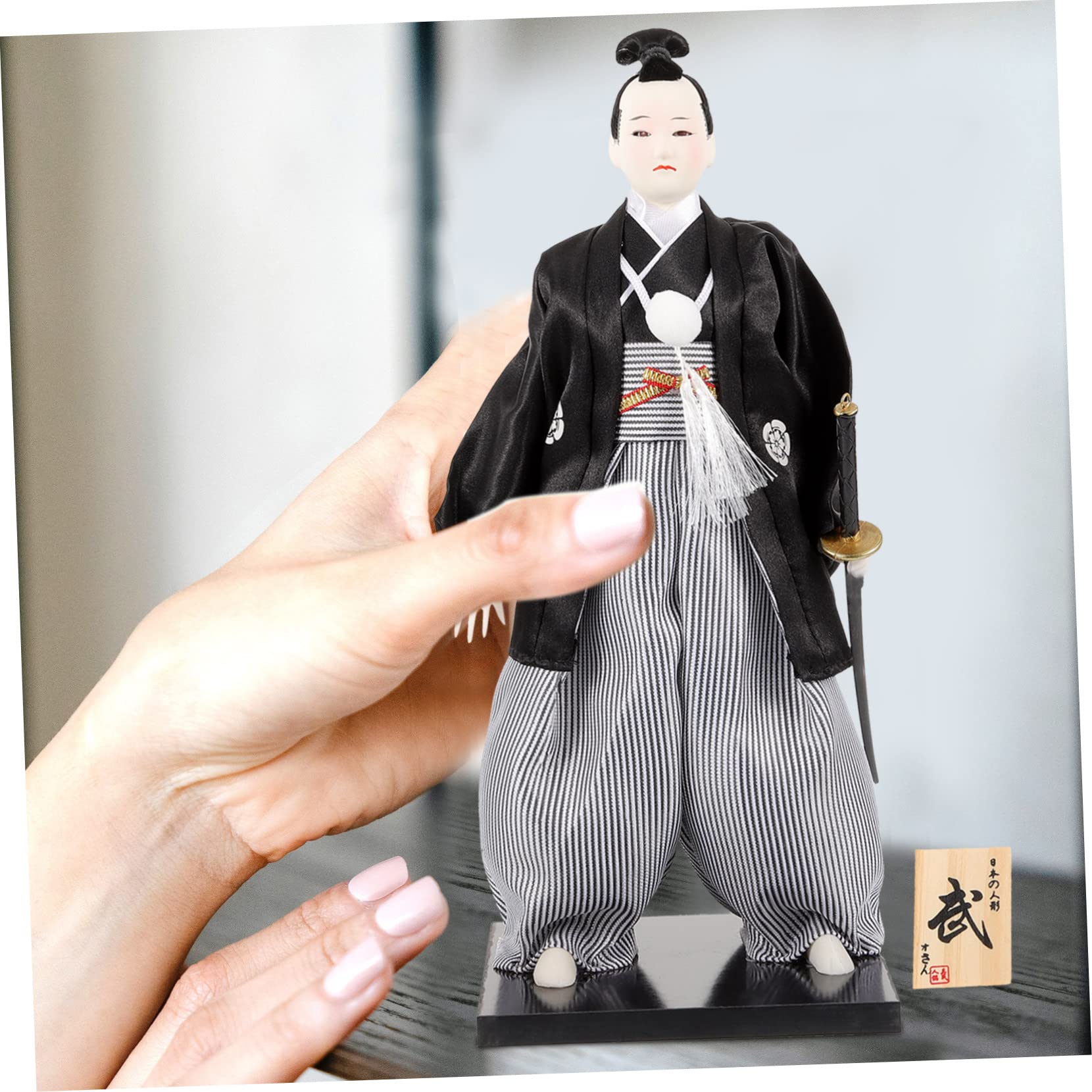 BESPORTBLE Statuetta Samurai Giapponese Stoffa con Kimono Decorazione da Tavolo per Casa e Ufficio per Appassionati Giapponese e Arredamento Desktop