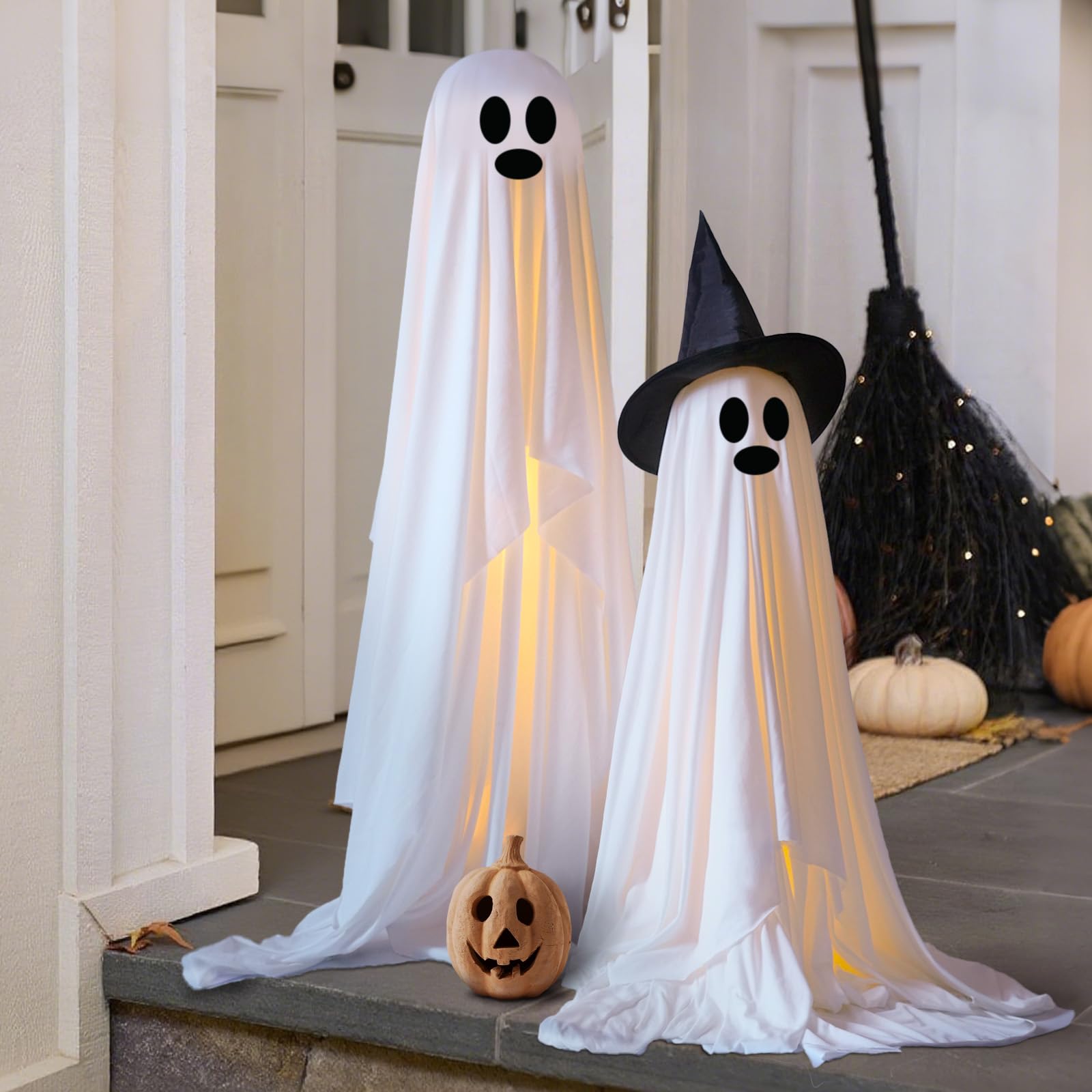 Dekoracje na Halloween – dekoracje halloweenowe na zewnątrz – 2 sztuki dużych świecących upiornych duchów z 8 trybami światła LED i 2 czapkami czarownic – straszne stojące duchy, dekoracja do domu, na