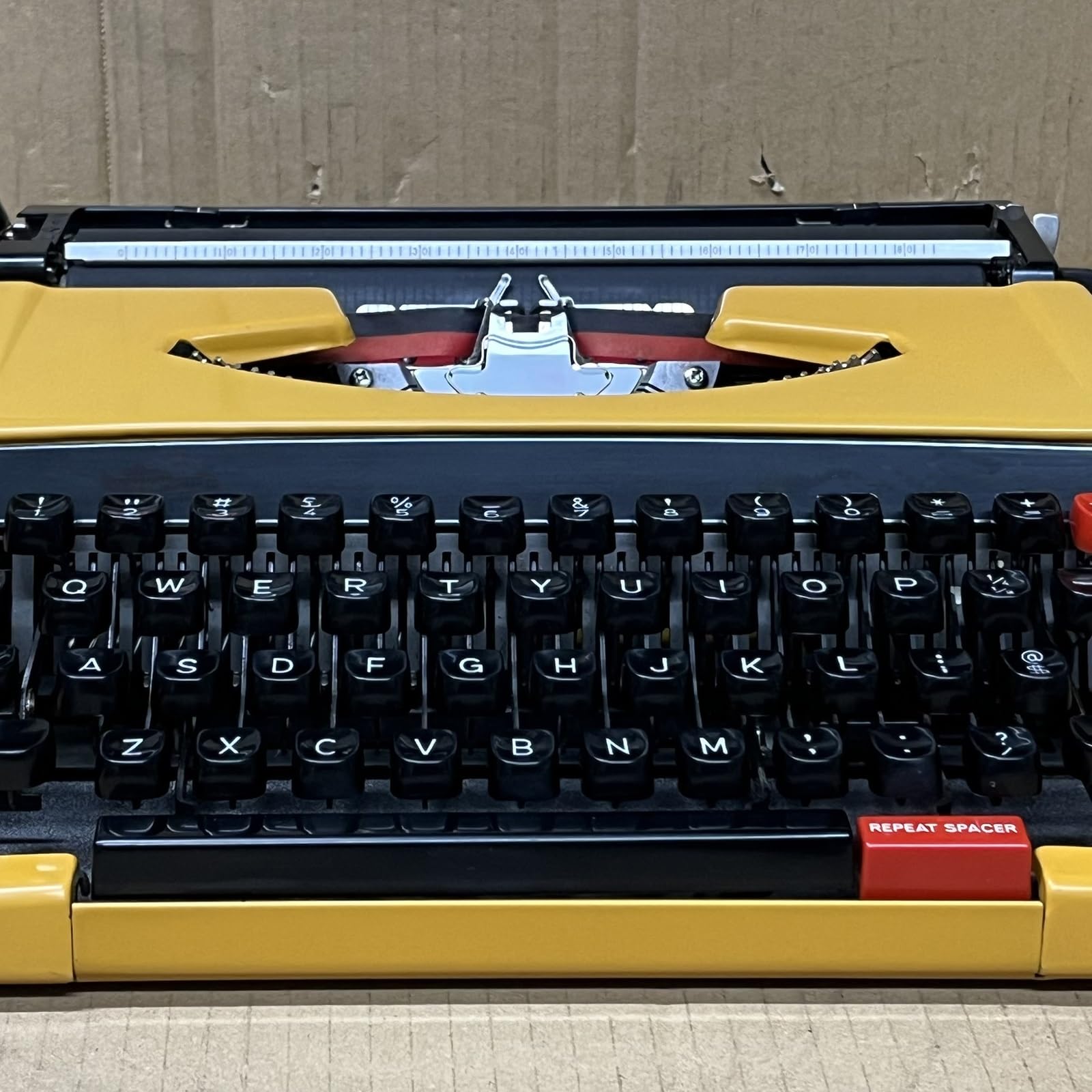 Retro Schreibmaschine Gelb, Retro Reiseschreibmaschine Nostalgische Schreibmaschine Zum Dekorieren Von Geschenken und Schreiben Von Briefen, Karten und Mehr