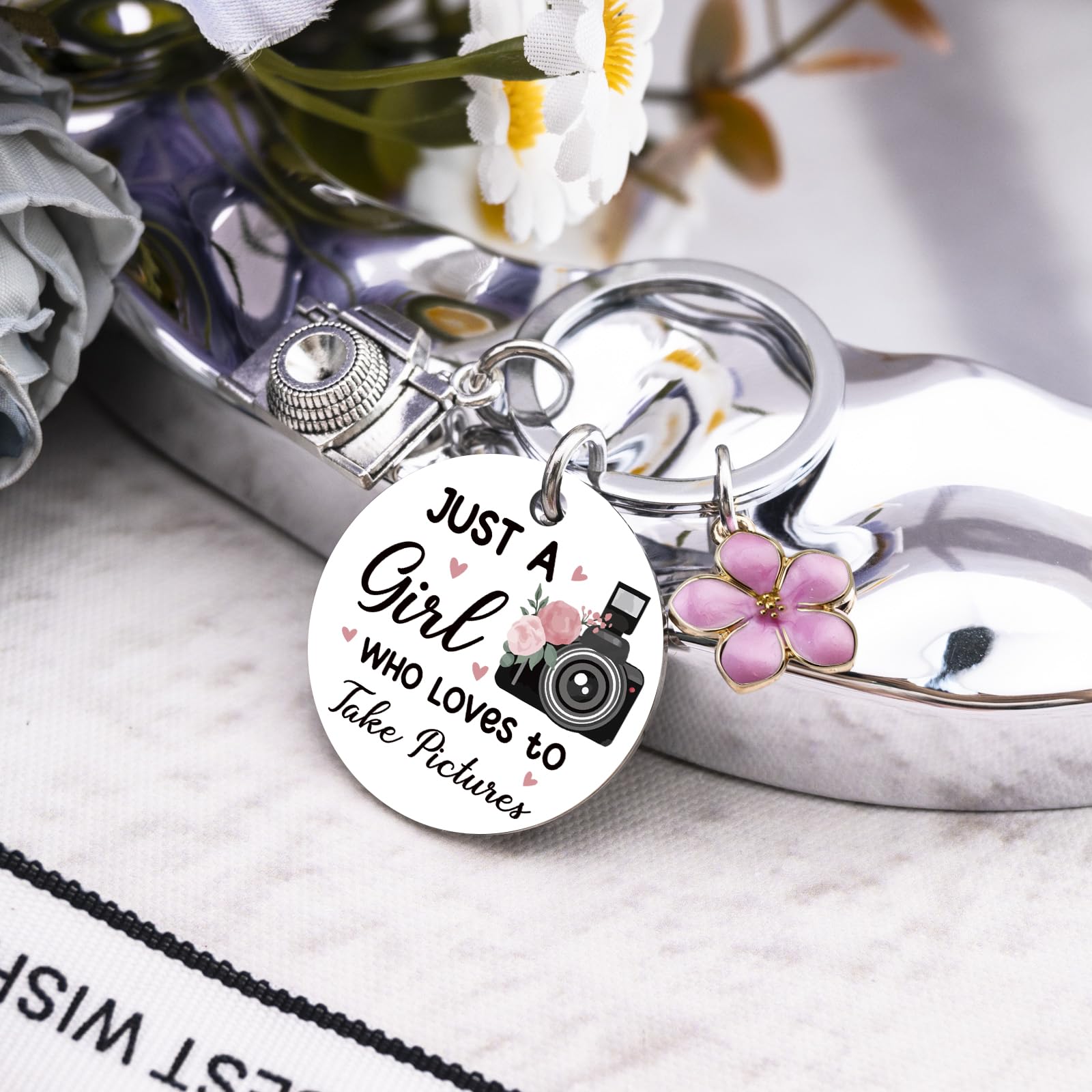 Photographer Gifts Cute Camera Keychain for Women Teen Girls Unique Photography Birthday Christmas Gift for Photographers Camera Lovers Women