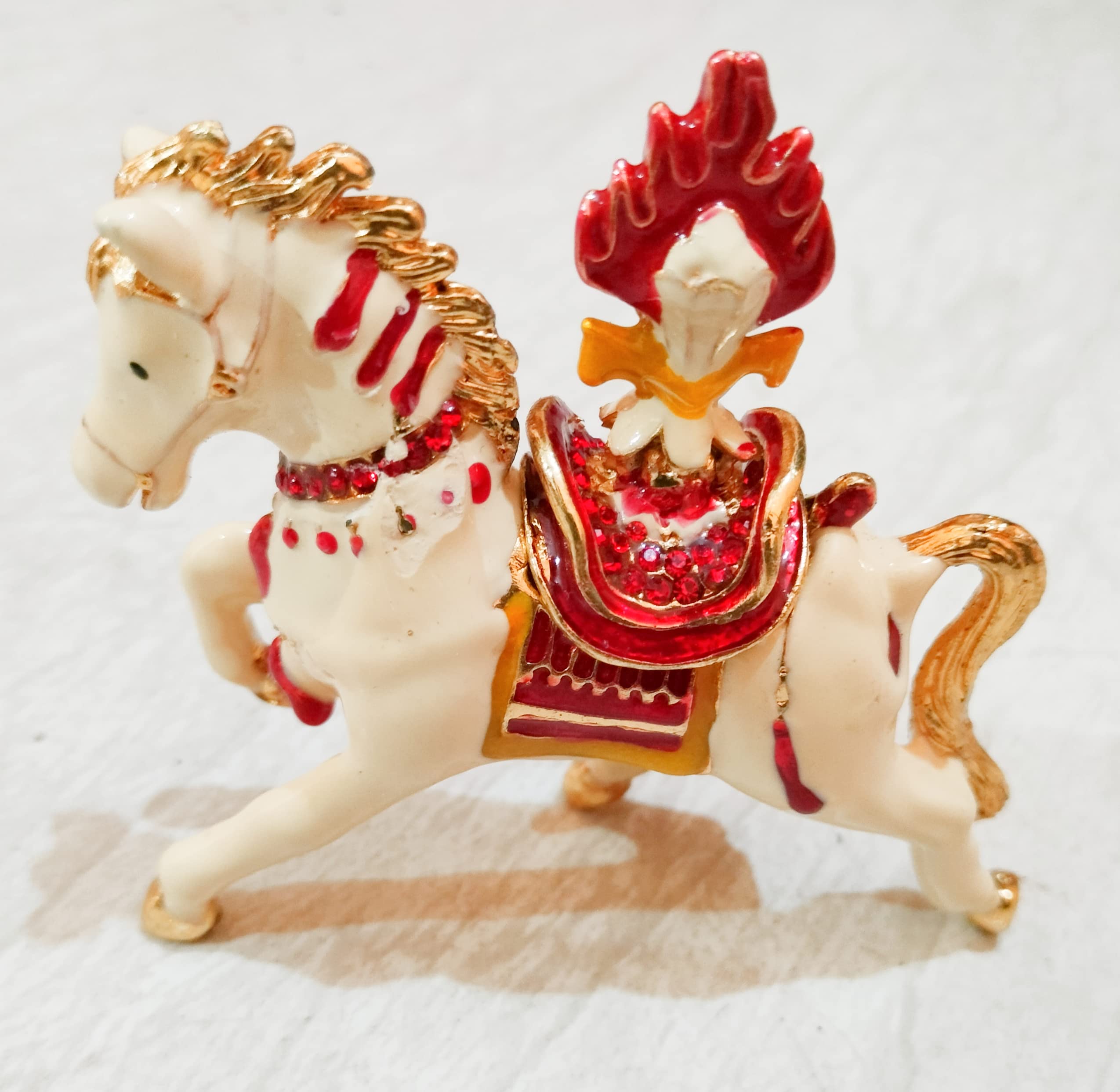 Money Vastu Feng Shui Stone Gift Product Collection Bejeweled Wish Fulfilling Horse Carrying Jewel Trinket Box - Feng Shui Product for Career Success