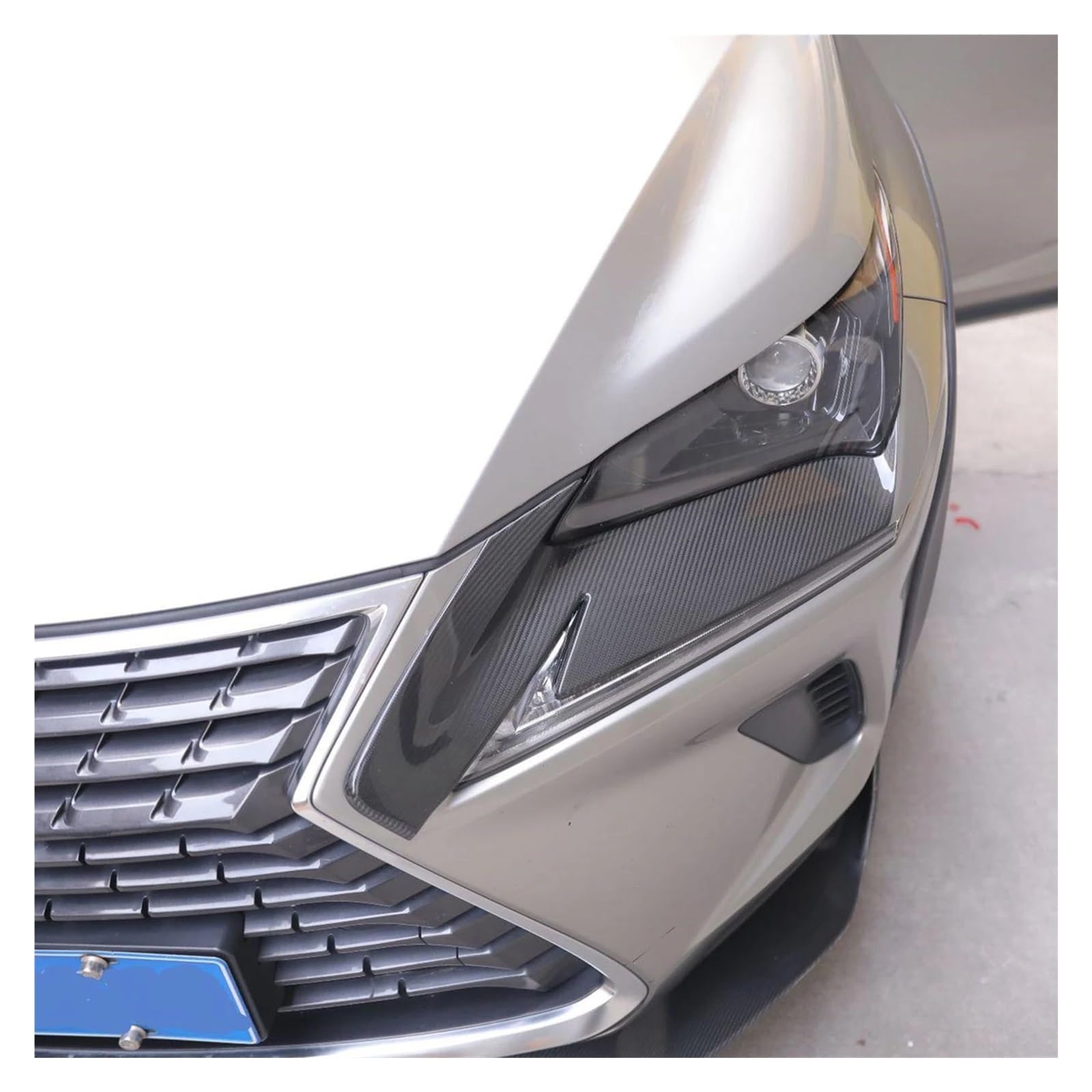 2PCS Scheinwerfer Augenbraue Aufkleber Compatible With LEXUS, NX300 NX200 2015-2021 Carbon Fiber Vorne Scheinwerfer Augenlid Trim Kopf licht Stirn